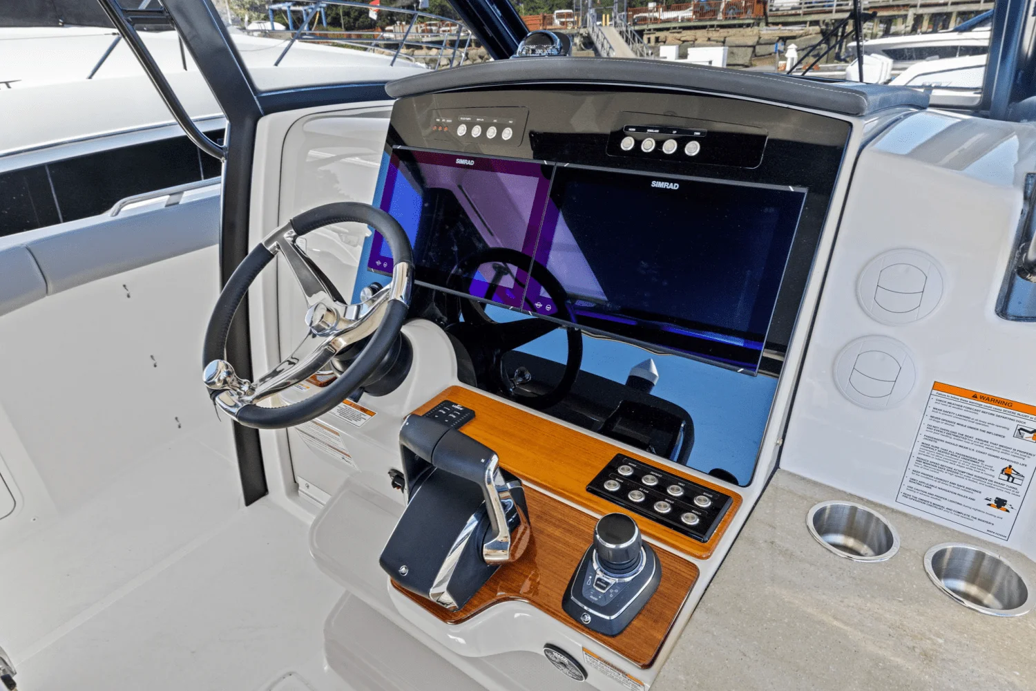 2025 Boston Whaler 350 Realm Image Thumbnail #27
