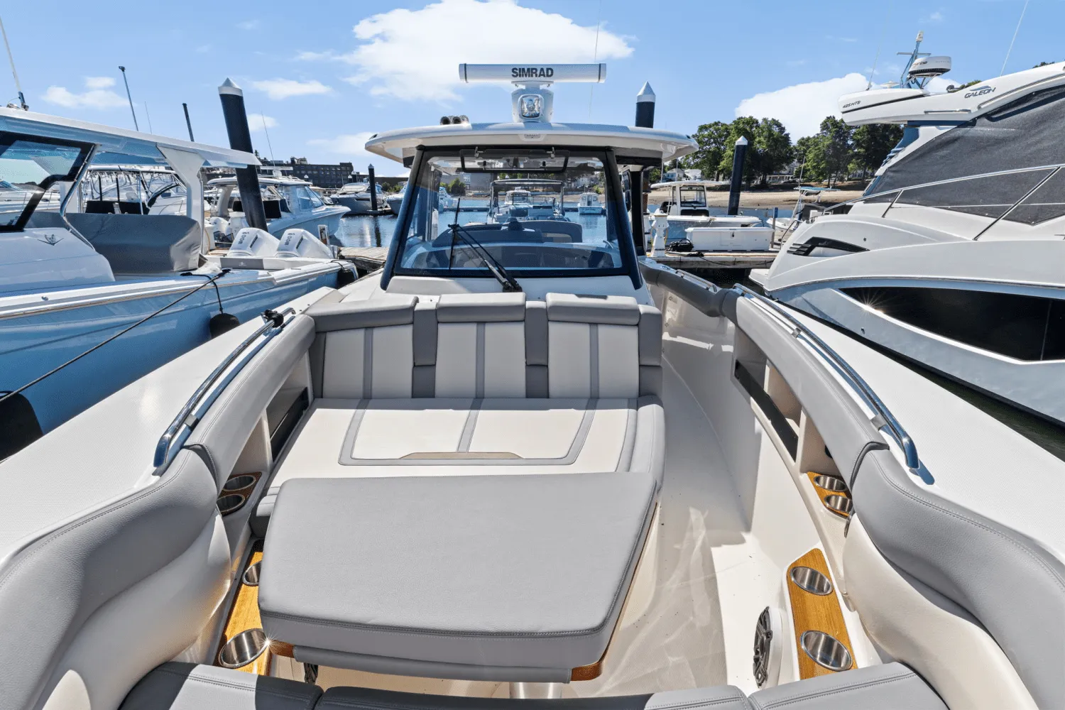 2025 Boston Whaler 350 Realm Image Thumbnail #44