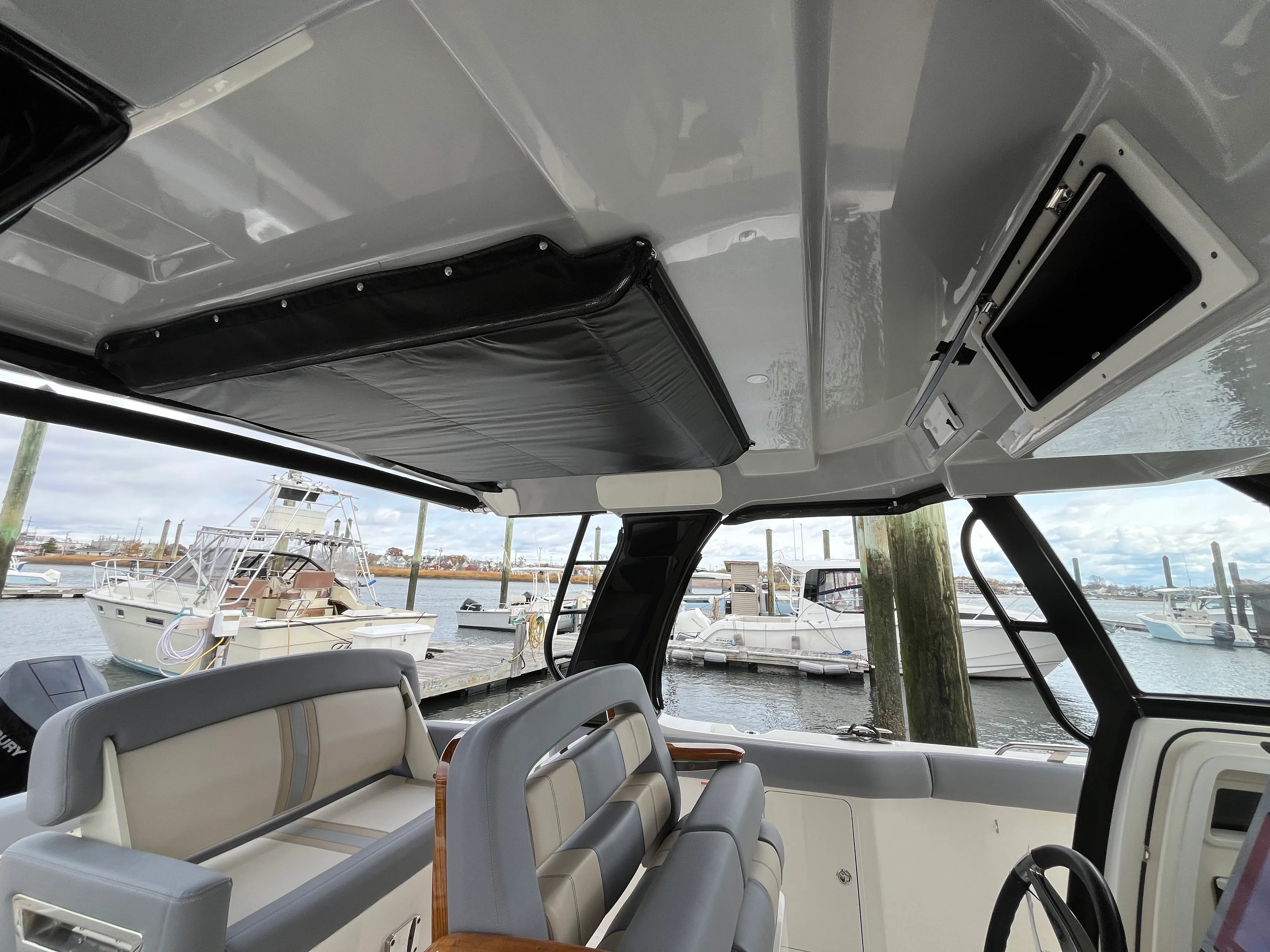 2026 Boston Whaler 350 Realm Image Thumbnail #29