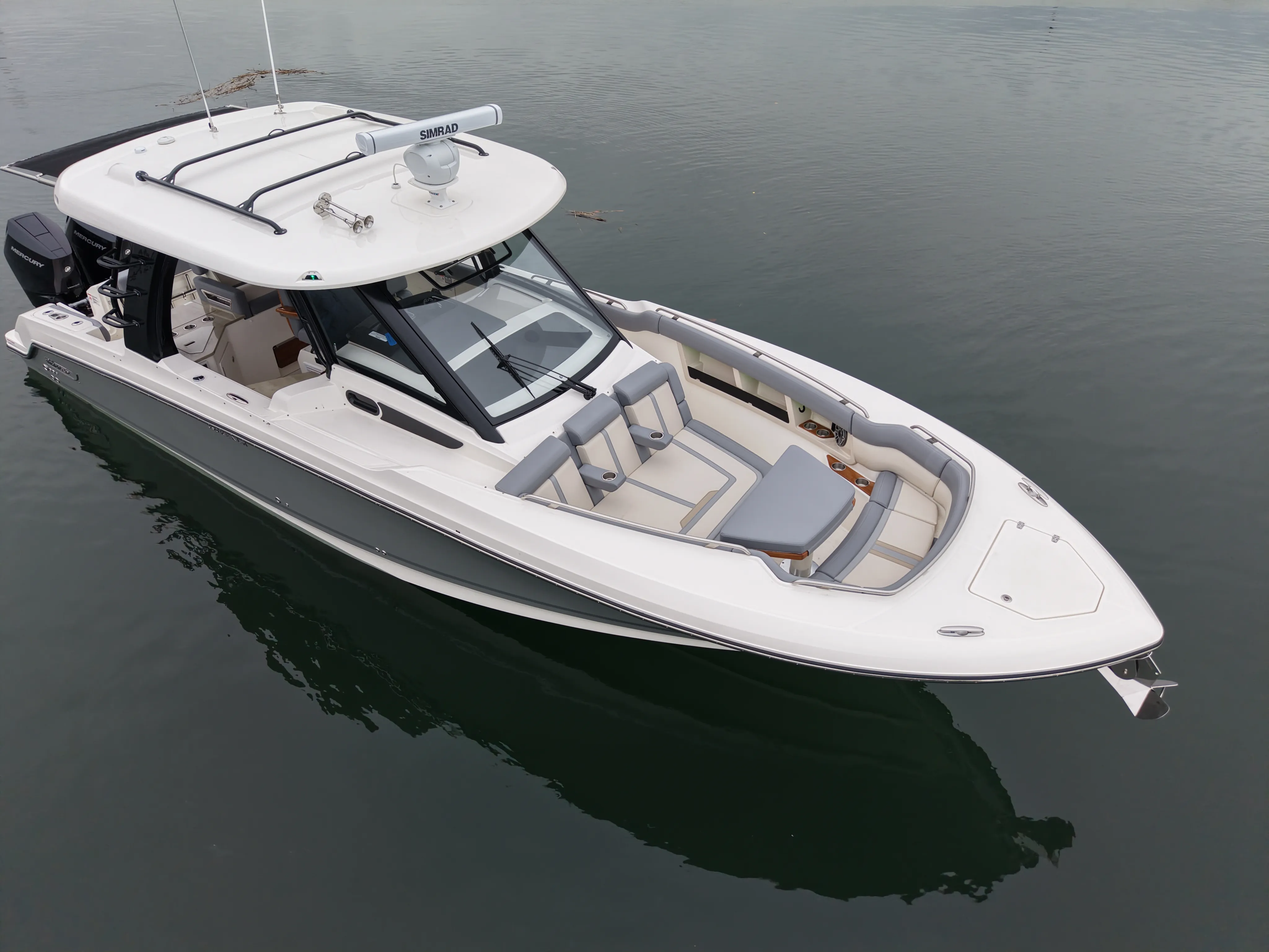 2026 Boston Whaler 350 Realm Image Thumbnail #11