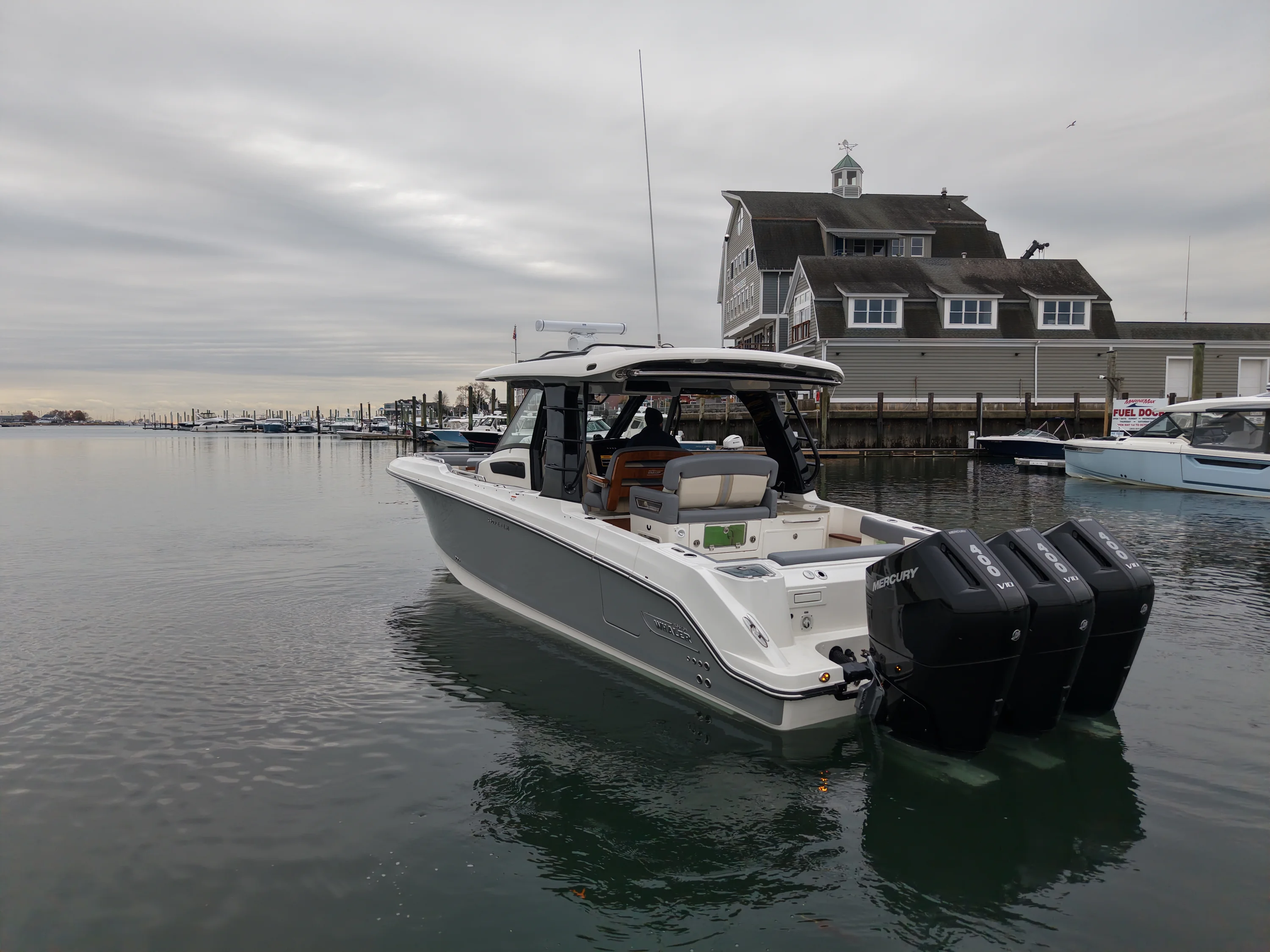 2026 Boston Whaler 350 Realm Image Thumbnail #7