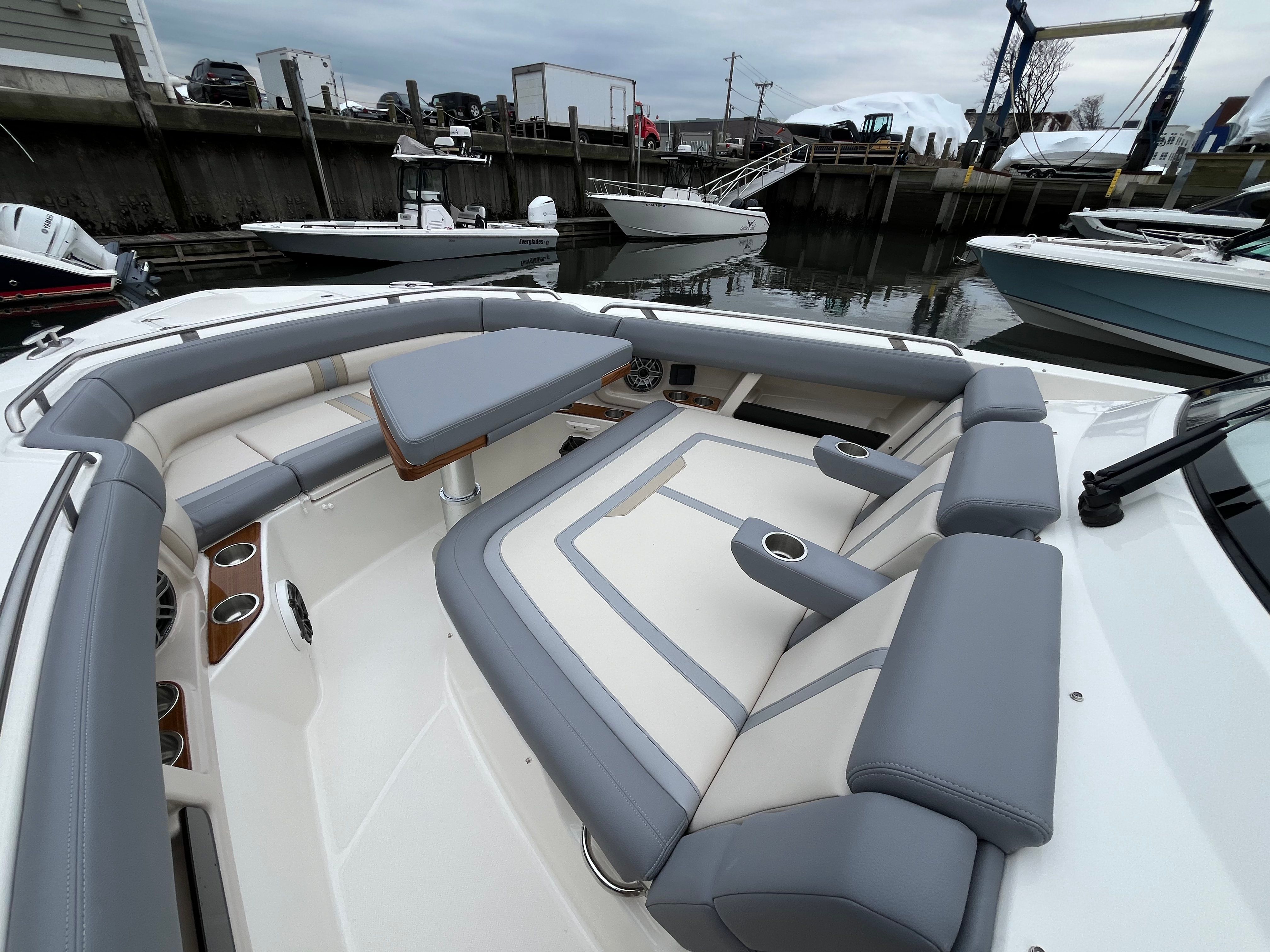 2026 Boston Whaler 350 Realm Image Thumbnail #42