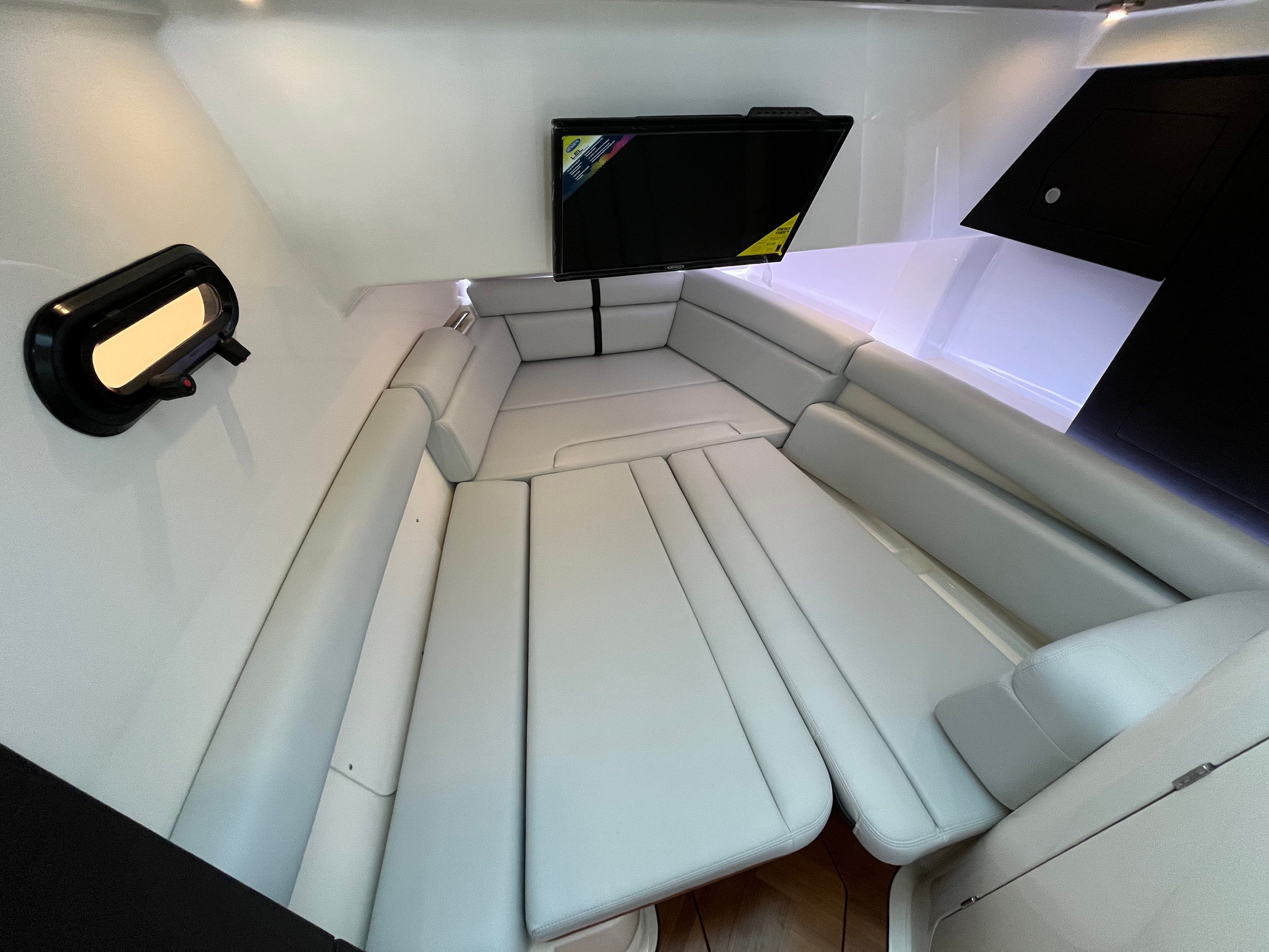 2026 Boston Whaler 350 Realm Image Thumbnail #37