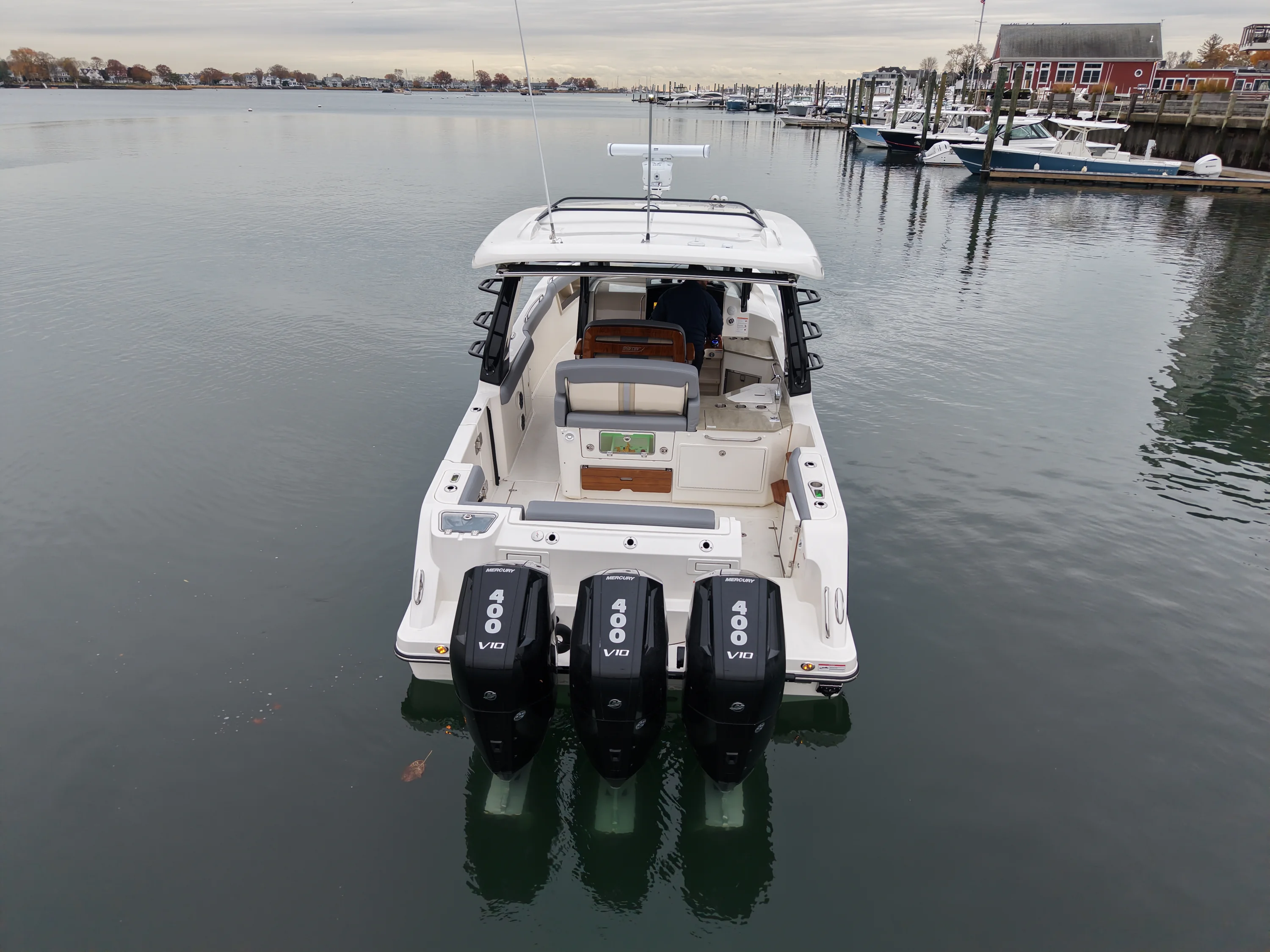 2026 Boston Whaler 350 Realm Image Thumbnail #9