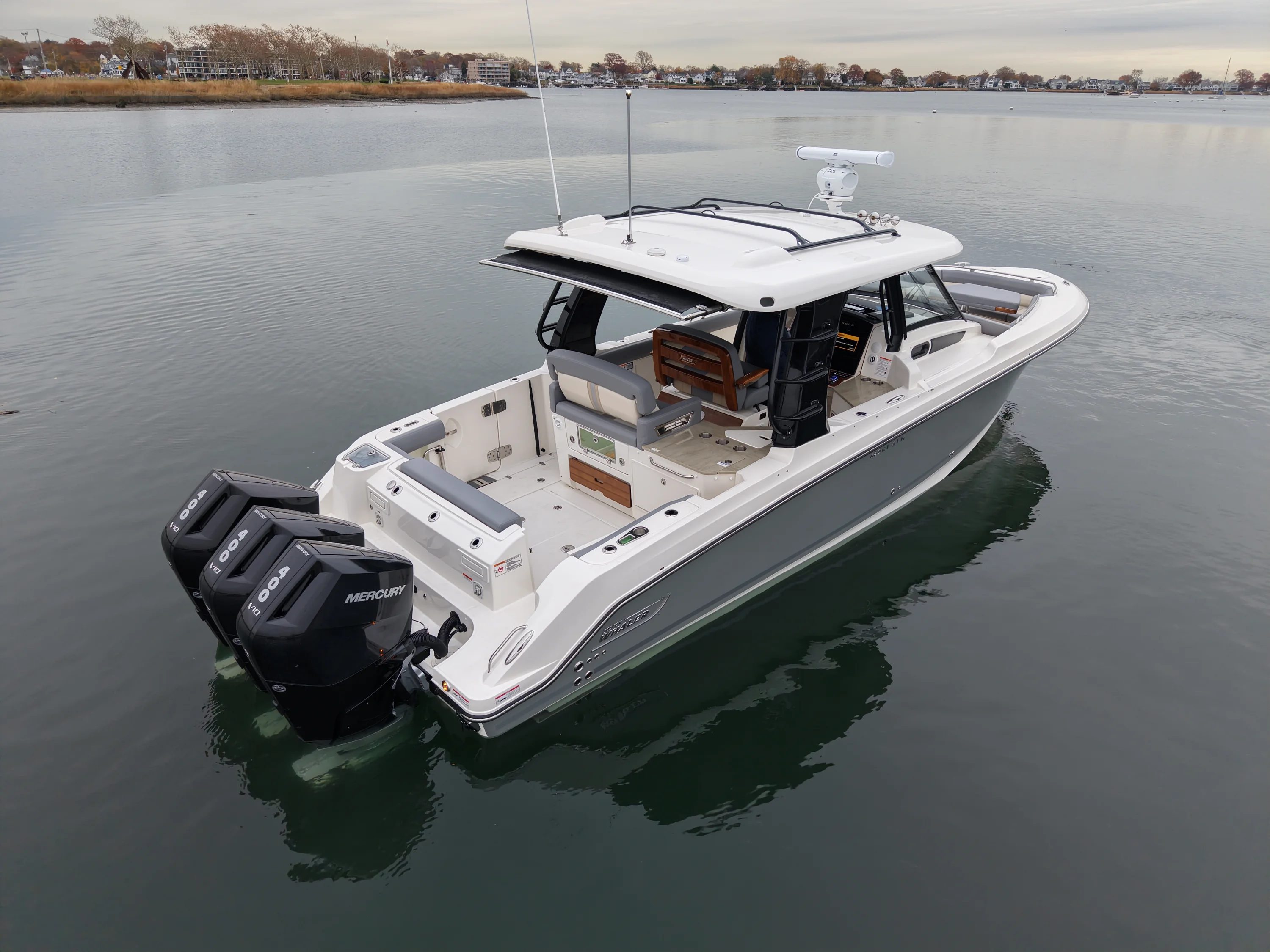 2026 Boston Whaler 350 Realm Image Thumbnail #10