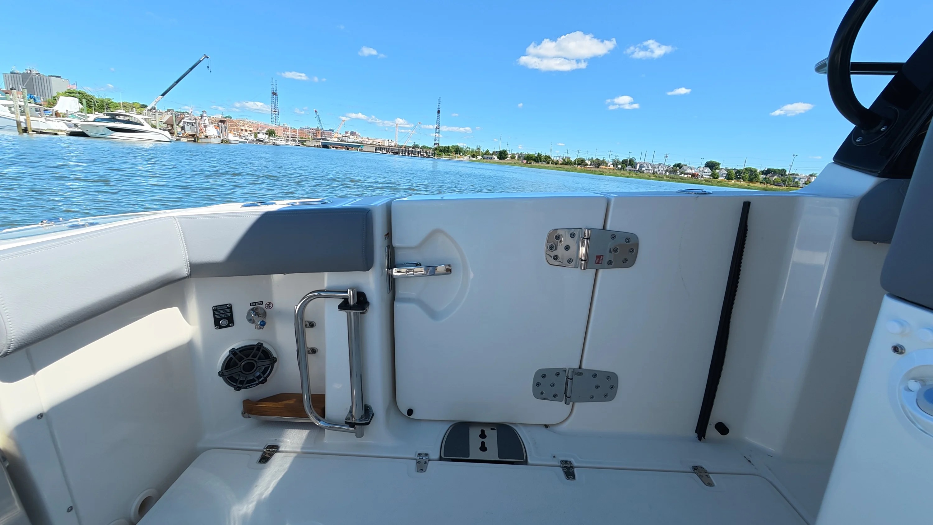 2026 Boston Whaler 350 Realm Image Thumbnail #18