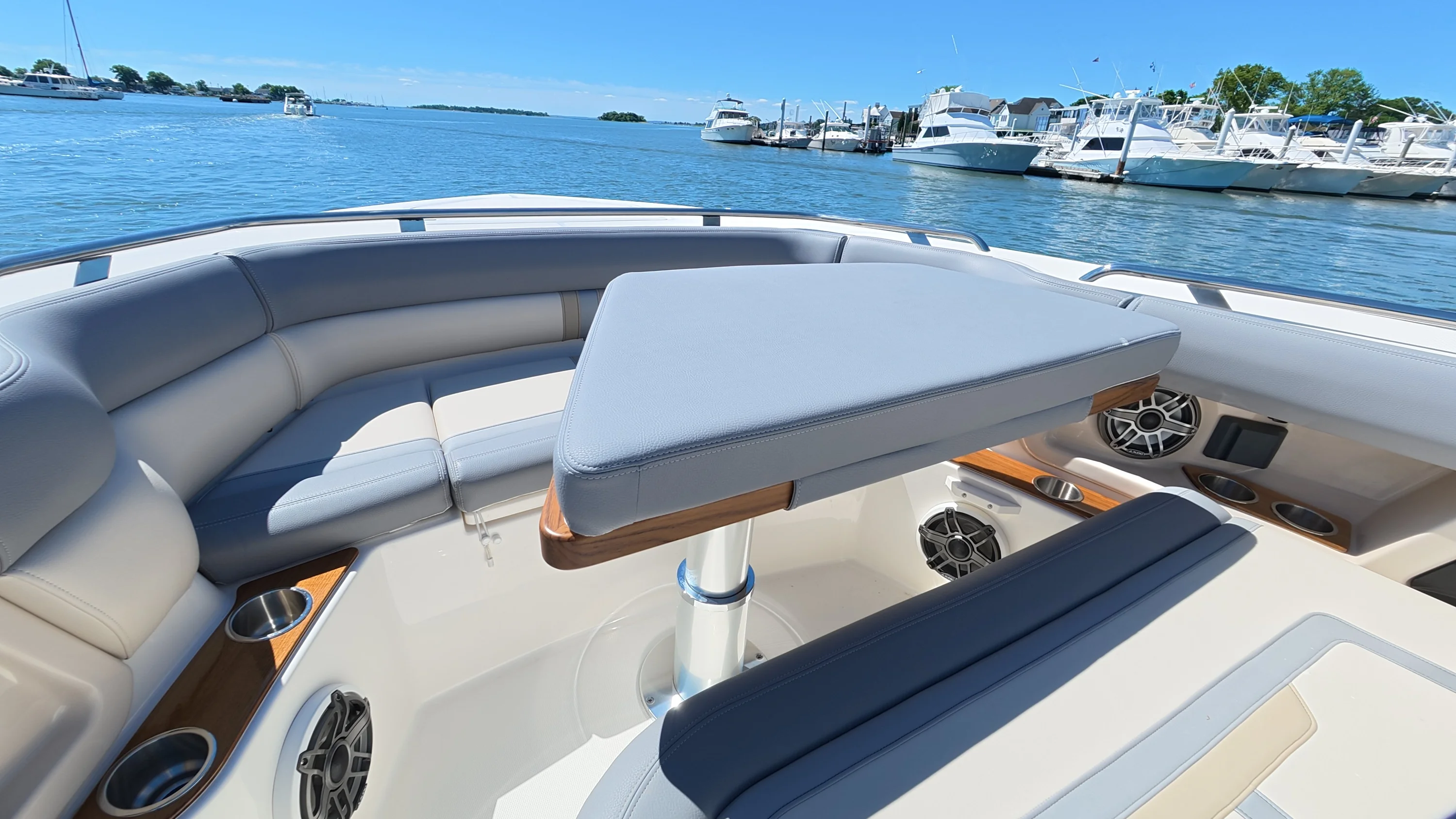 2026 Boston Whaler 350 Realm Image Thumbnail #44