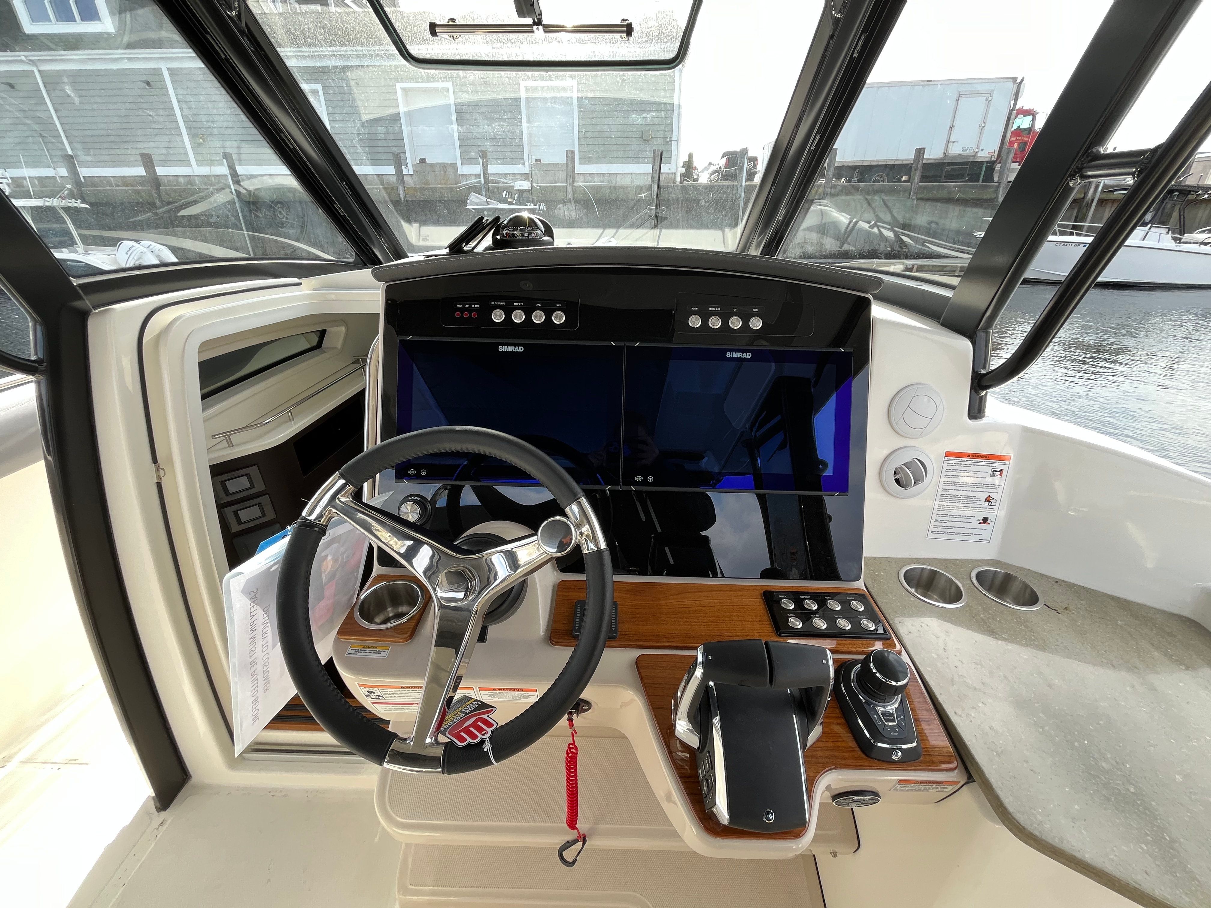 2026 Boston Whaler 350 Realm Image Thumbnail #32