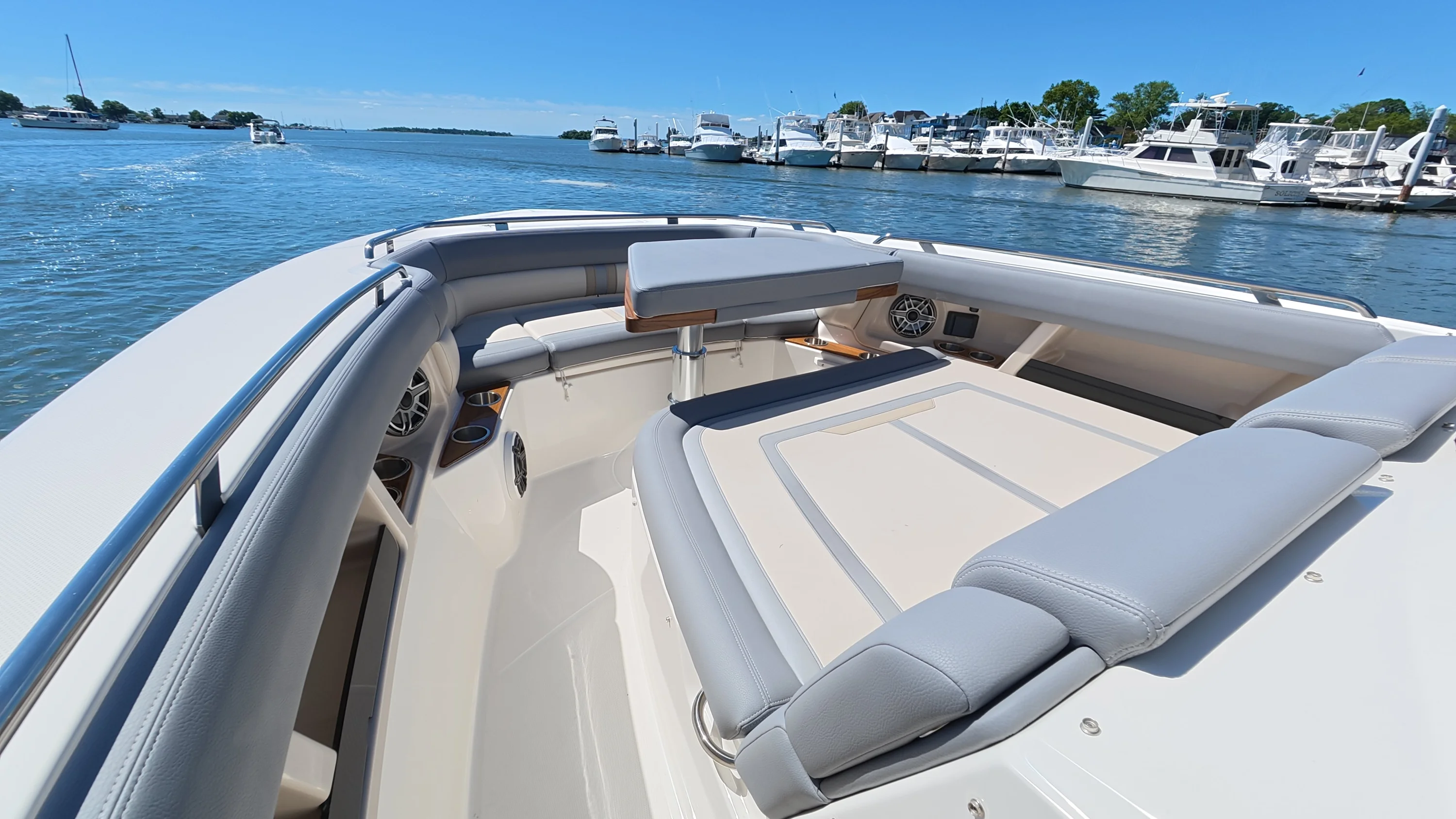 2026 Boston Whaler 350 Realm Image Thumbnail #42