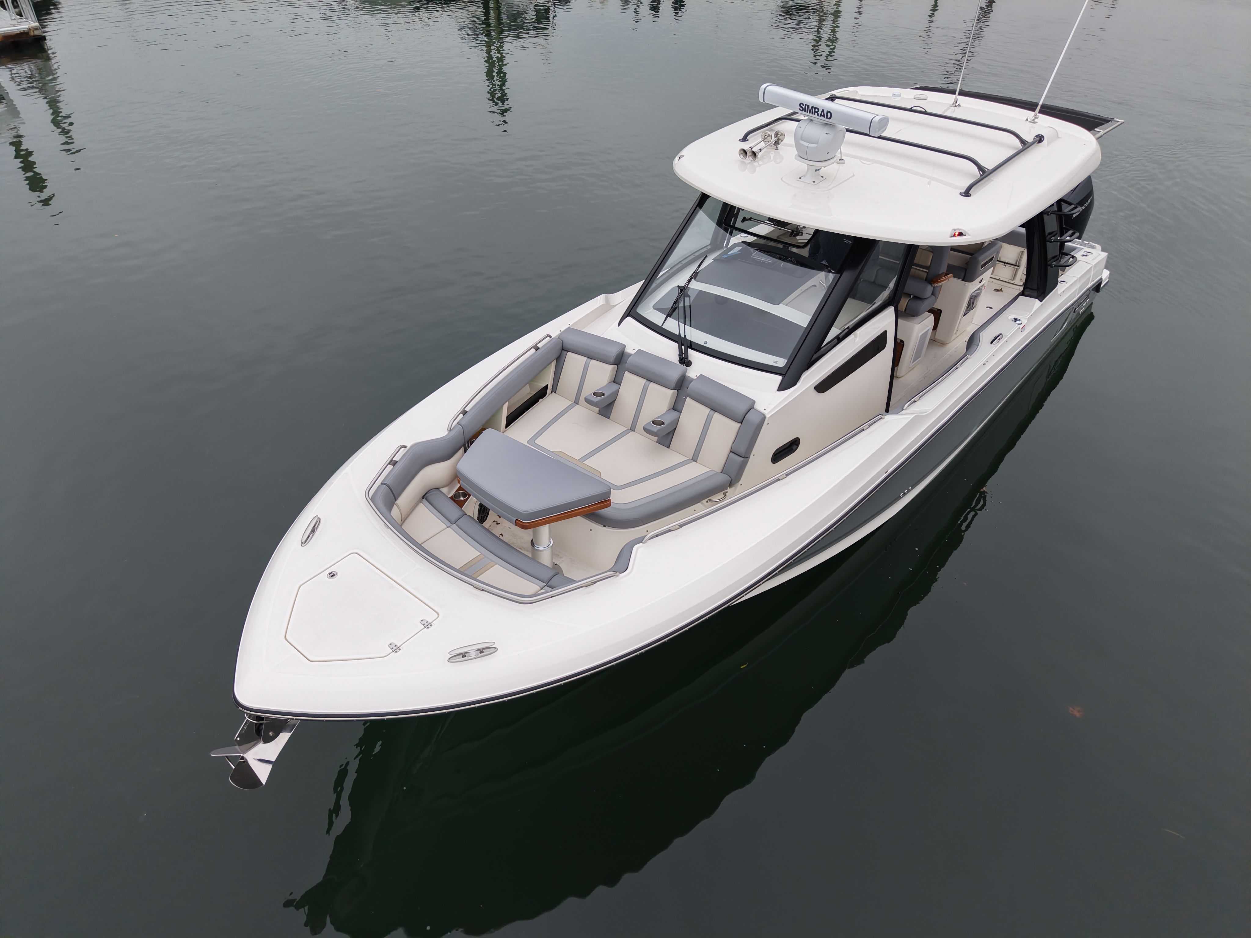 2026 Boston Whaler 350 Realm Image Thumbnail #12