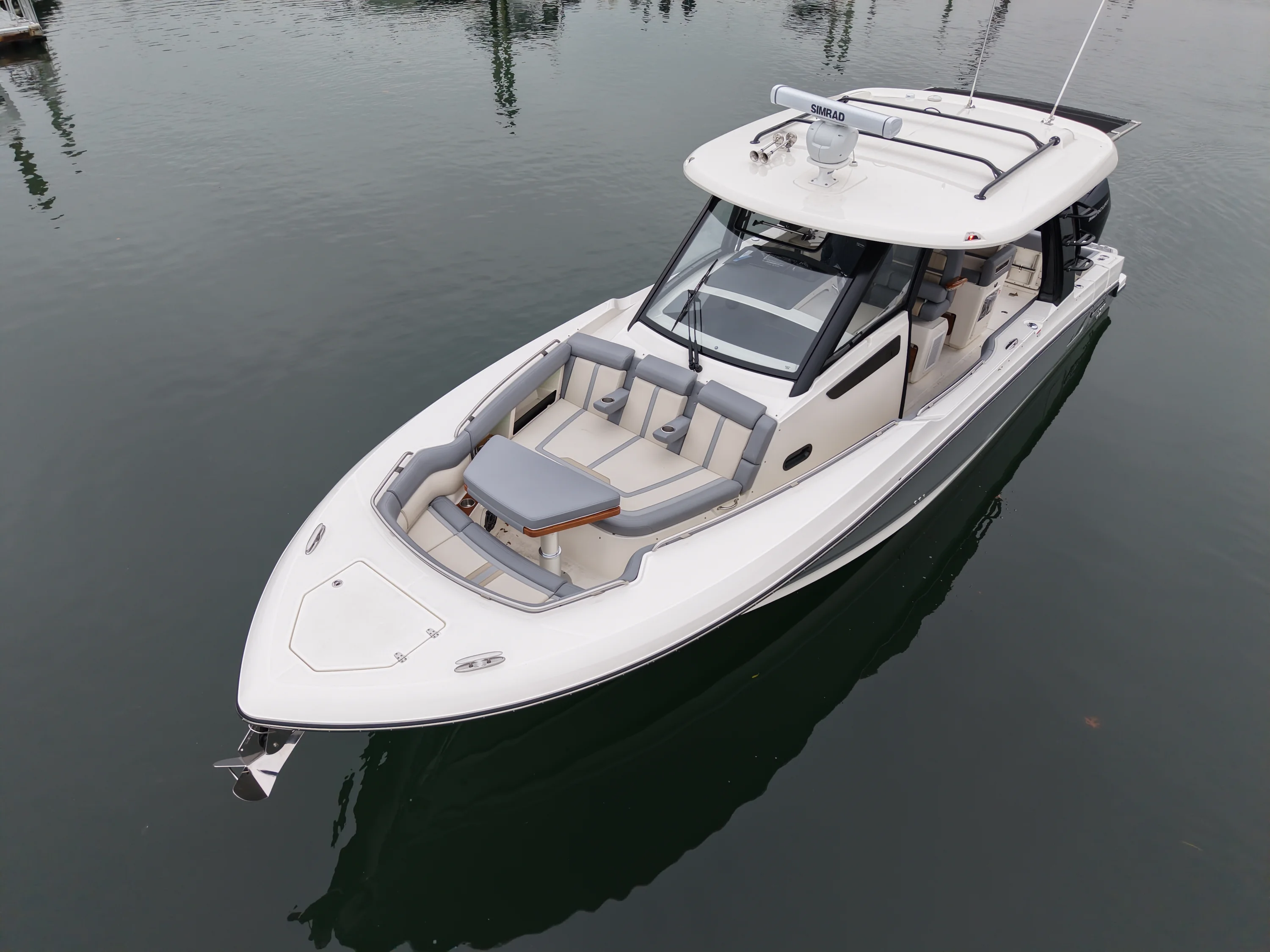 2026 Boston Whaler 350 Realm Image Thumbnail #12