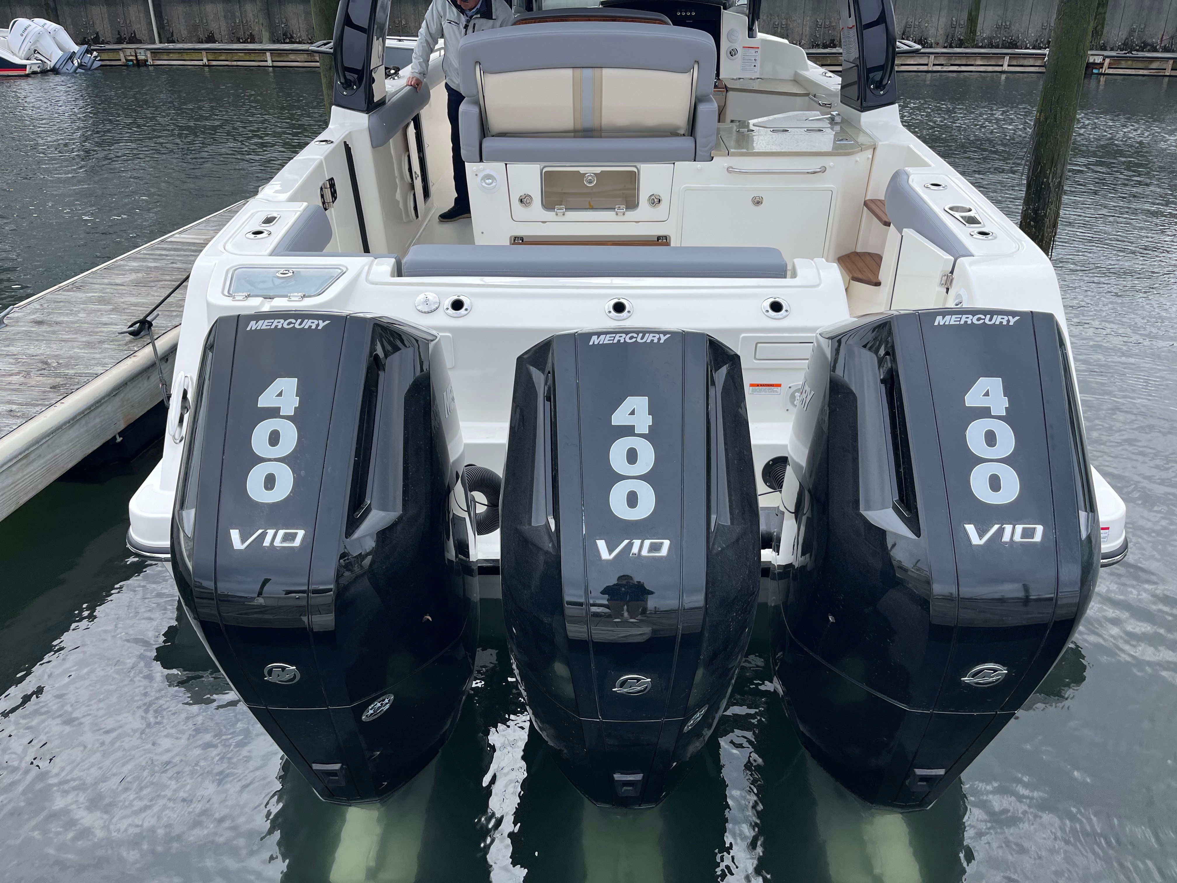 2026 Boston Whaler 350 Realm Image Thumbnail #18