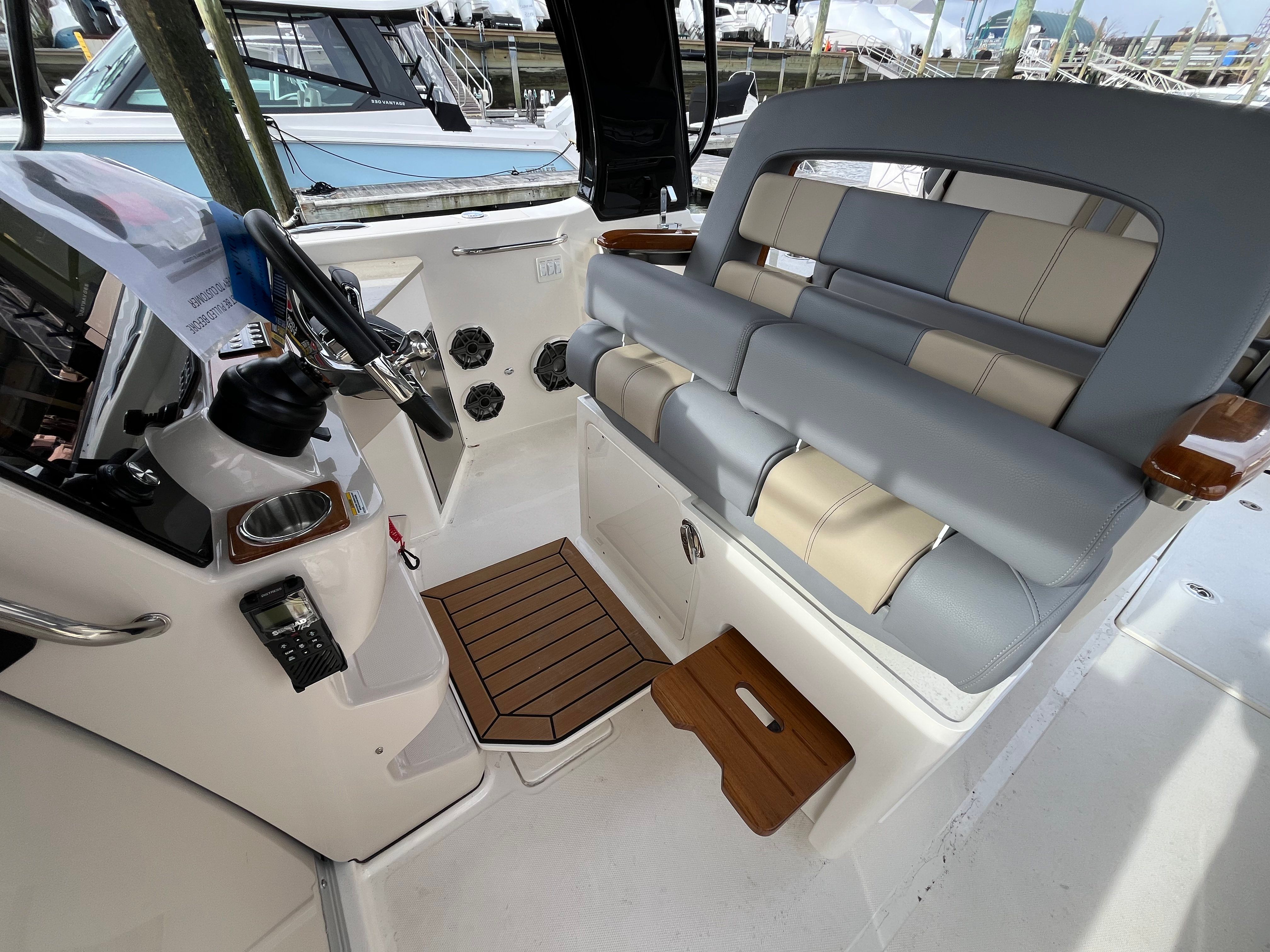 2026 Boston Whaler 350 Realm Image Thumbnail #35