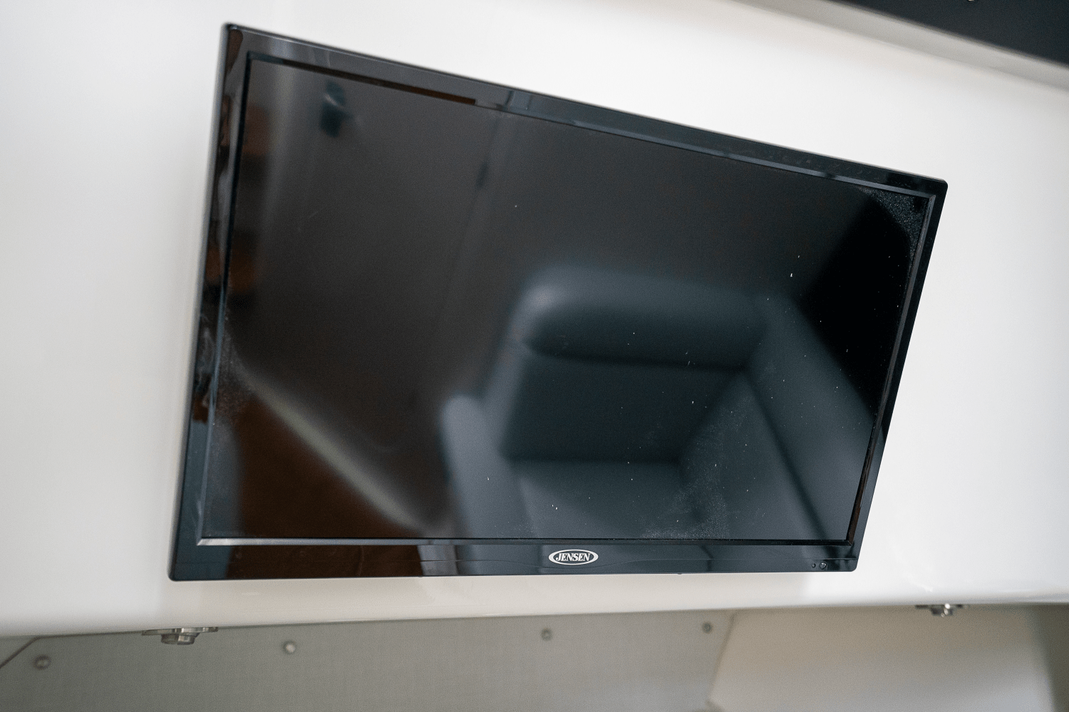 2025 Boston Whaler 350 Realm Image Thumbnail #21