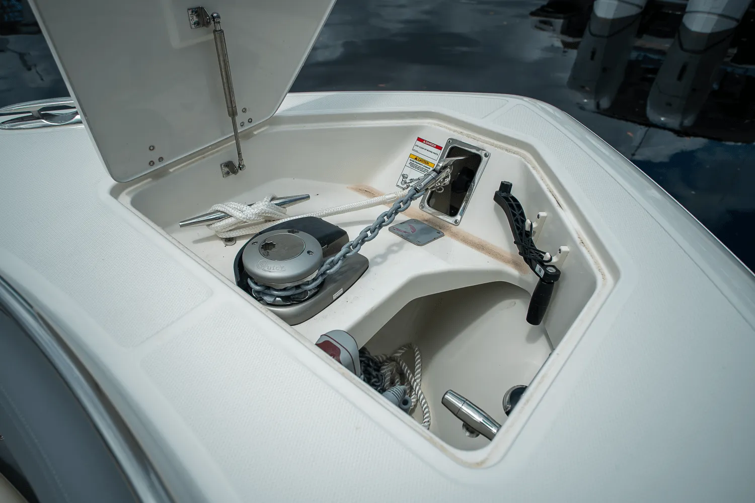 2025 Boston Whaler 350 Realm Image Thumbnail #30