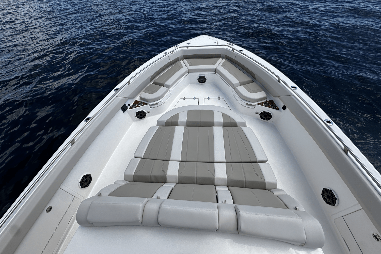 2026 Boston Whaler 420 Outrage Image Thumbnail #33