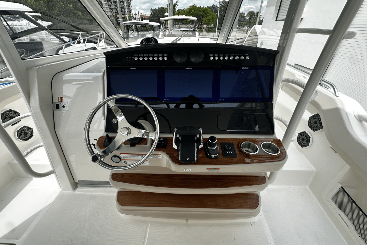 2026 Boston Whaler 420 Outrage Image Thumbnail #17