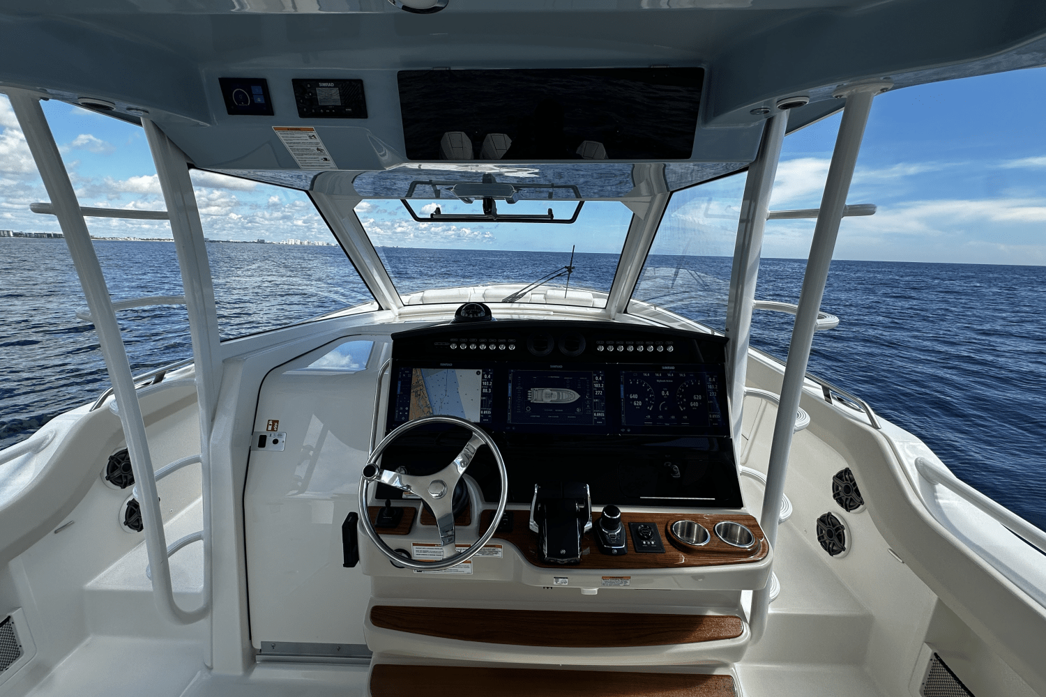 2026 Boston Whaler 420 Outrage Image Thumbnail #28