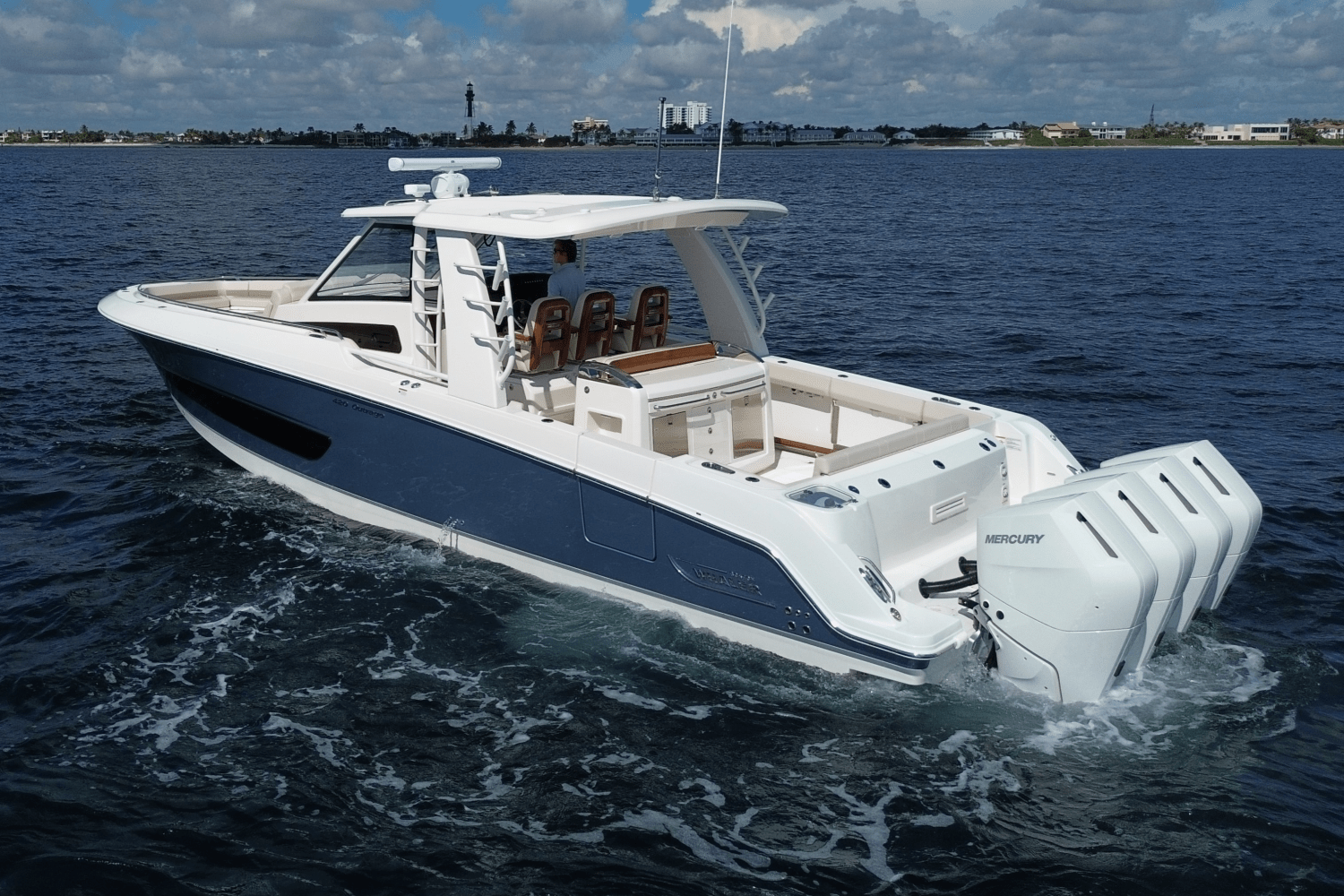 2026 Boston Whaler 420 Outrage Image Thumbnail #3