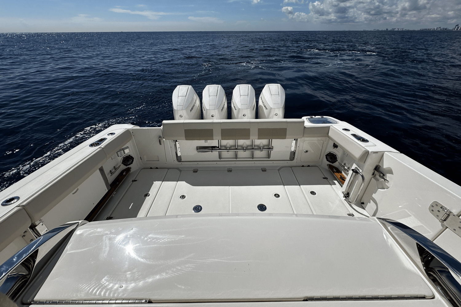 2026 Boston Whaler 420 Outrage Image Thumbnail #17