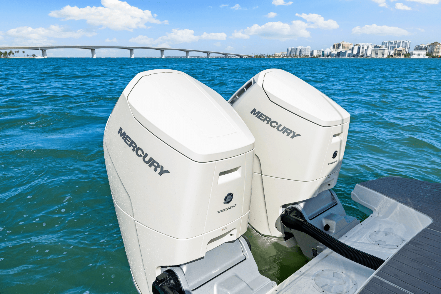 2024 Sea Ray 370 SUNDANCER OUTBOARD Image Thumbnail #42