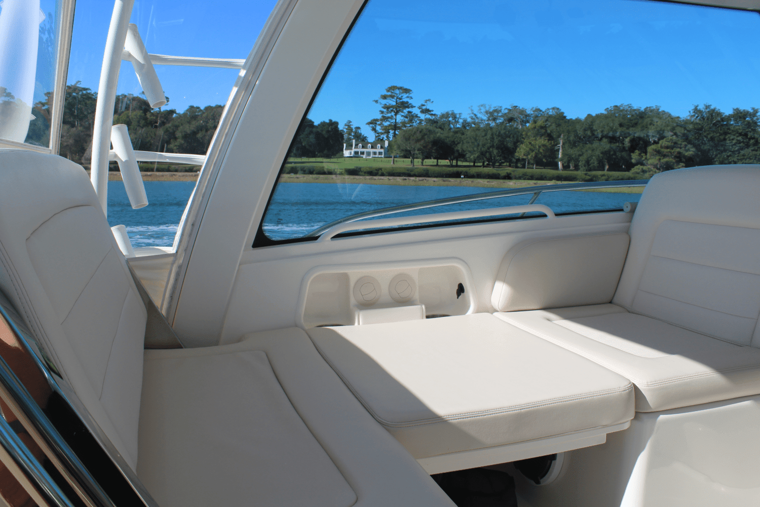 2020 Boston Whaler 345 CONQUEST Image Thumbnail #31