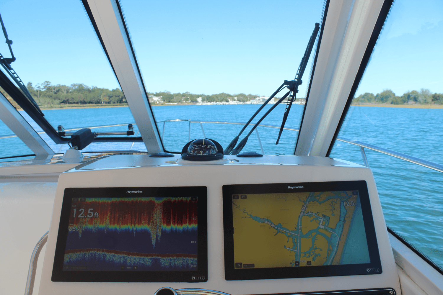 2020 Boston Whaler 345 CONQUEST Image Thumbnail #21