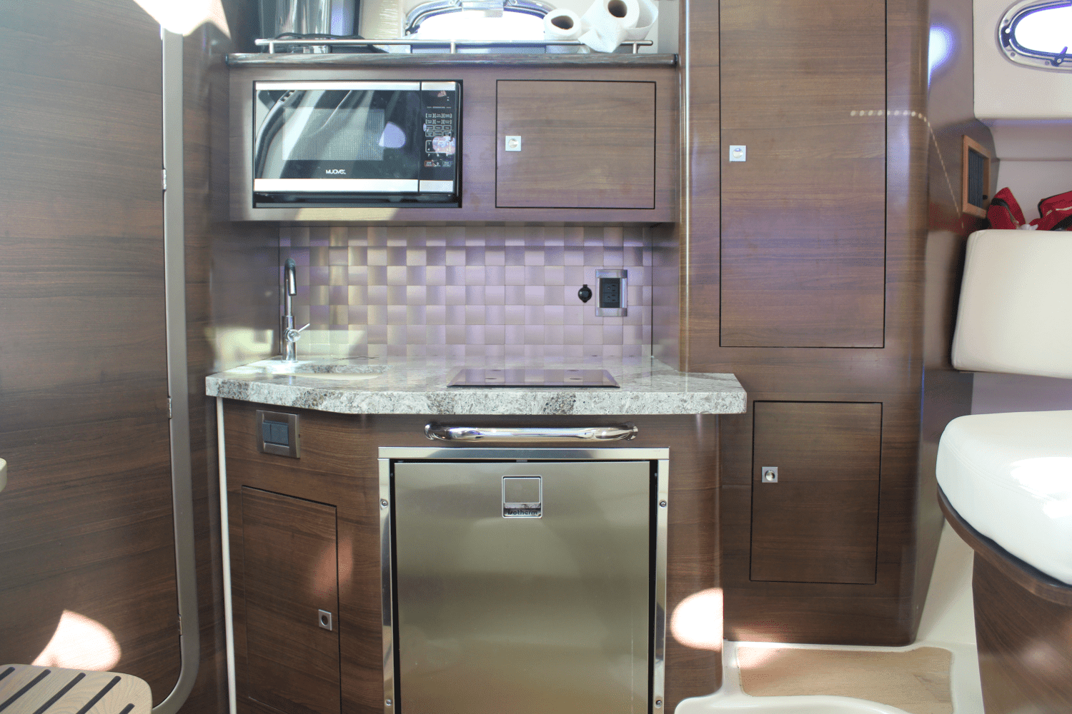 2020 Boston Whaler 345 CONQUEST Image Thumbnail #44