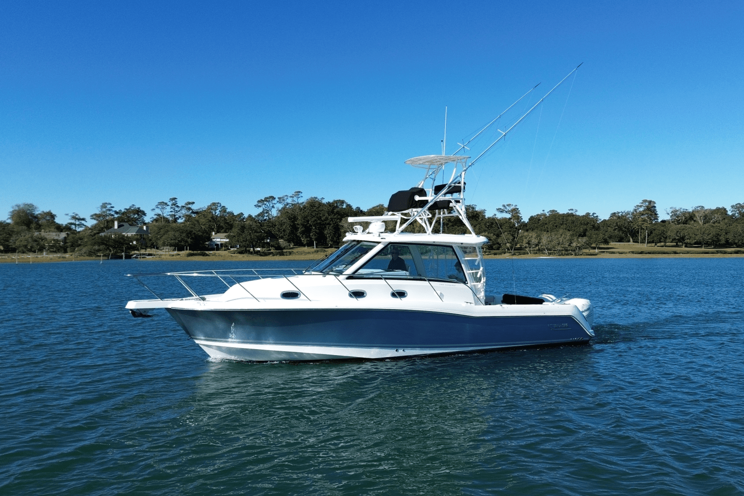2020 Boston Whaler 345 CONQUEST Image Thumbnail #3