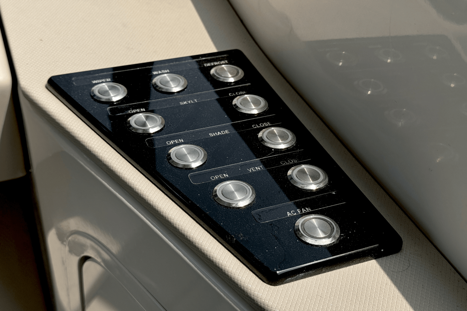 2025 Boston Whaler 380 Realm Image Thumbnail #50