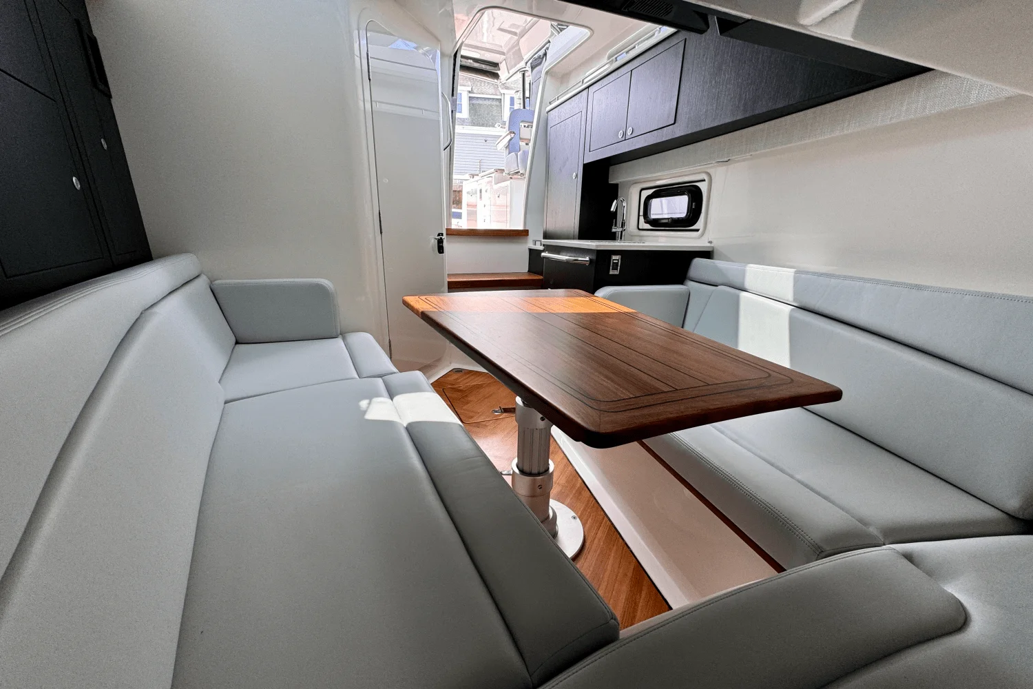 2025 Boston Whaler 380 Realm Image Thumbnail #58