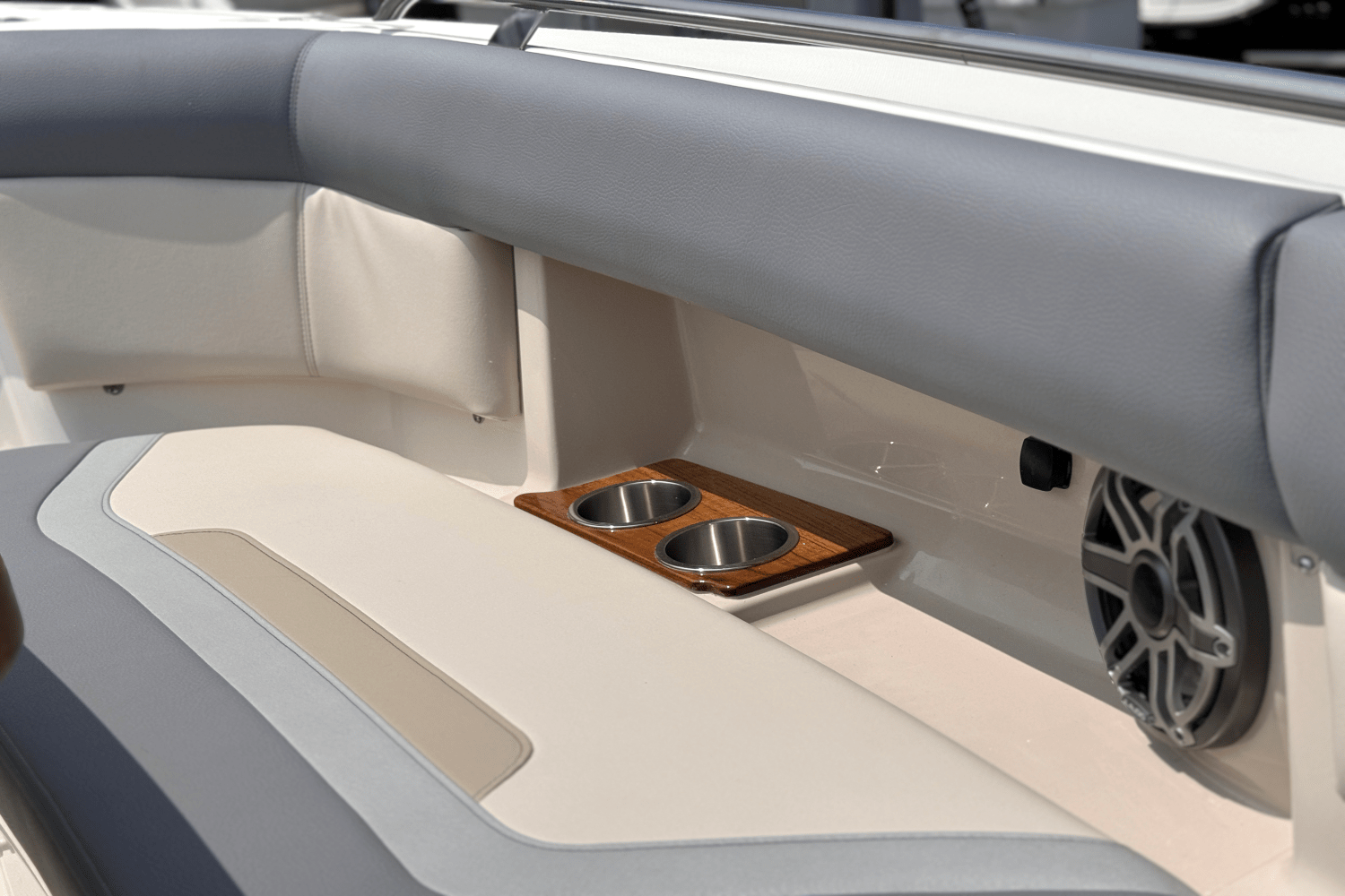 2025 Boston Whaler 380 Realm Image Thumbnail #73