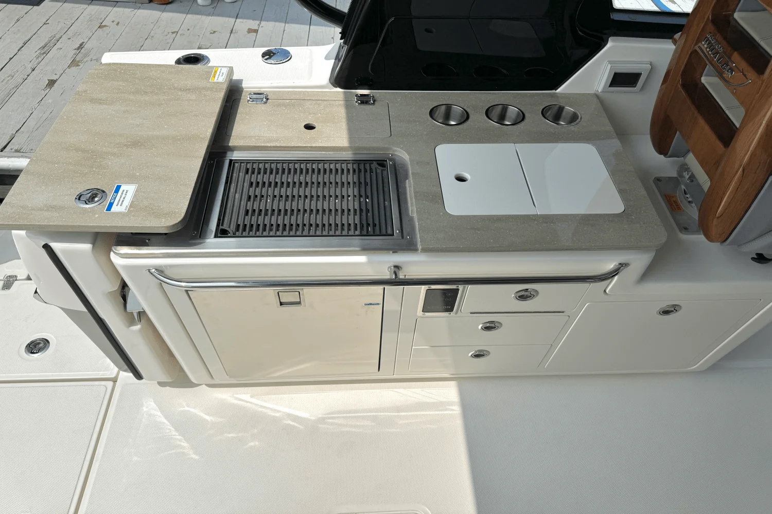 2025 Boston Whaler 380 Realm Image Thumbnail #34