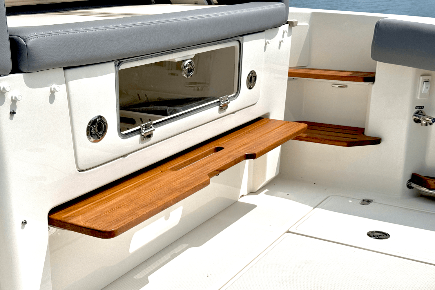 2025 Boston Whaler 380 Realm Image Thumbnail #25