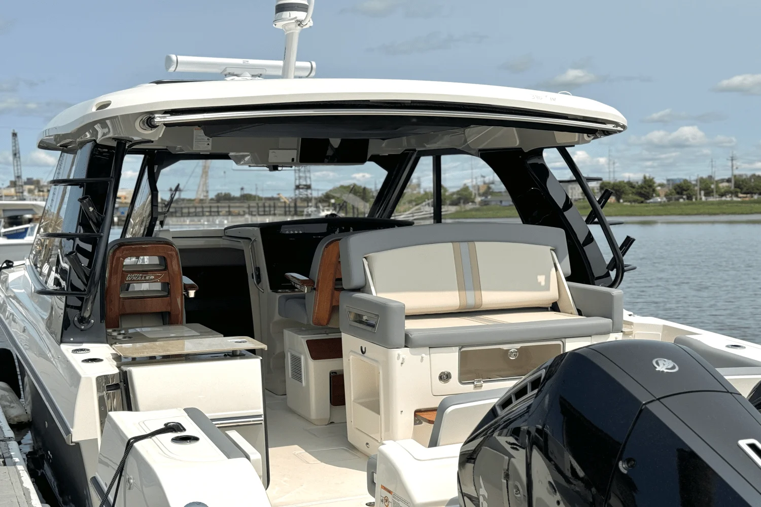2025 Boston Whaler 380 Realm Image Thumbnail #22