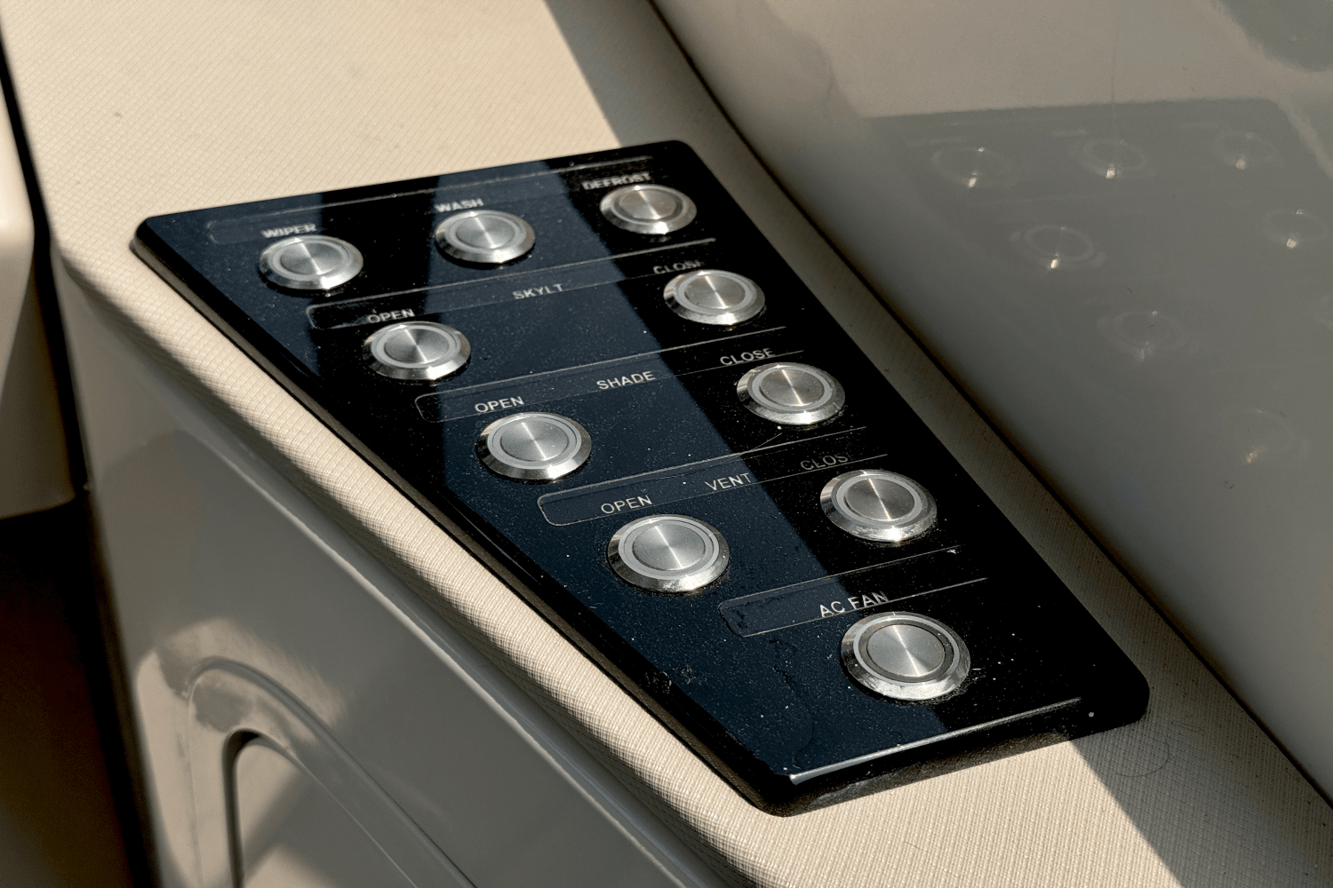 2025 Boston Whaler 380 Realm Image Thumbnail #50