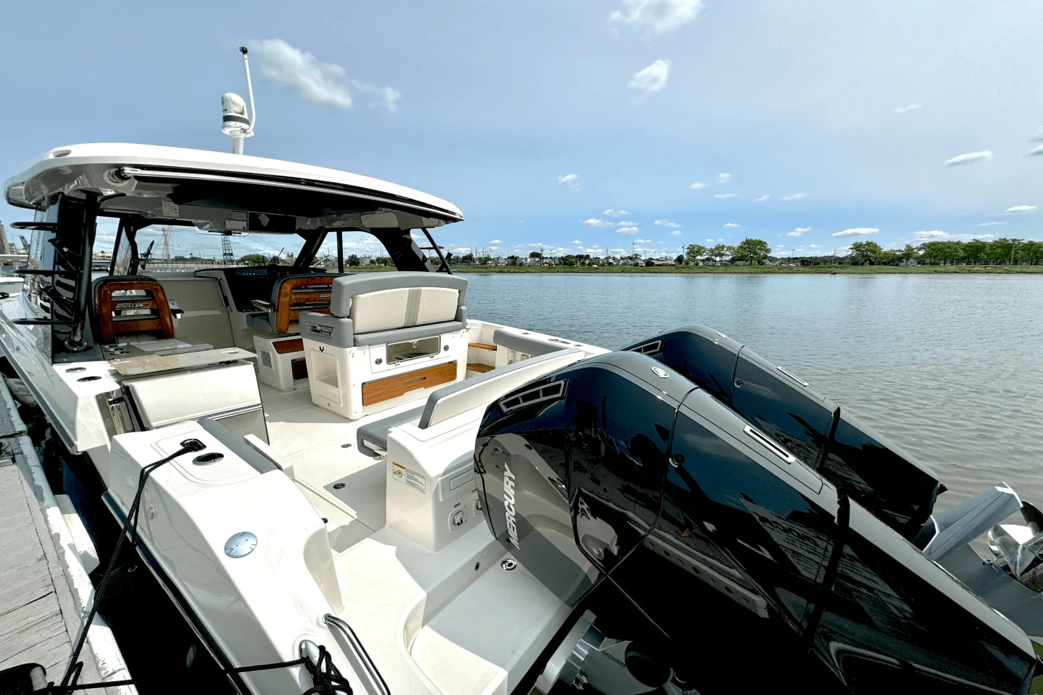2025 Boston Whaler 380 Realm Image Thumbnail #17
