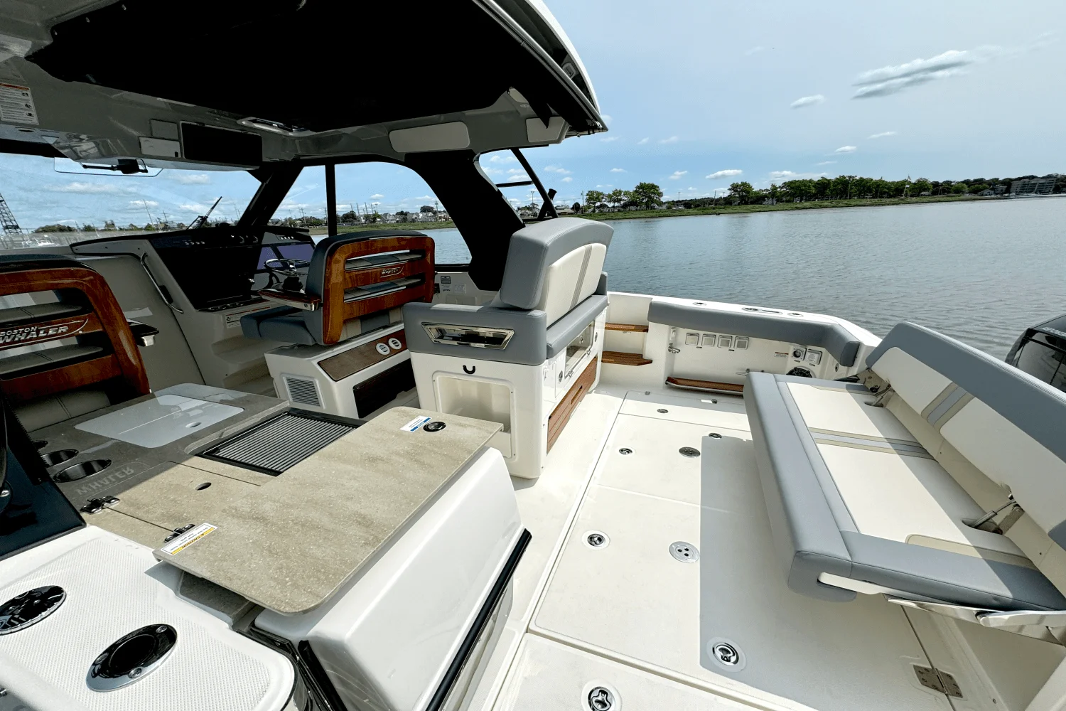 2025 Boston Whaler 380 Realm Image Thumbnail #30