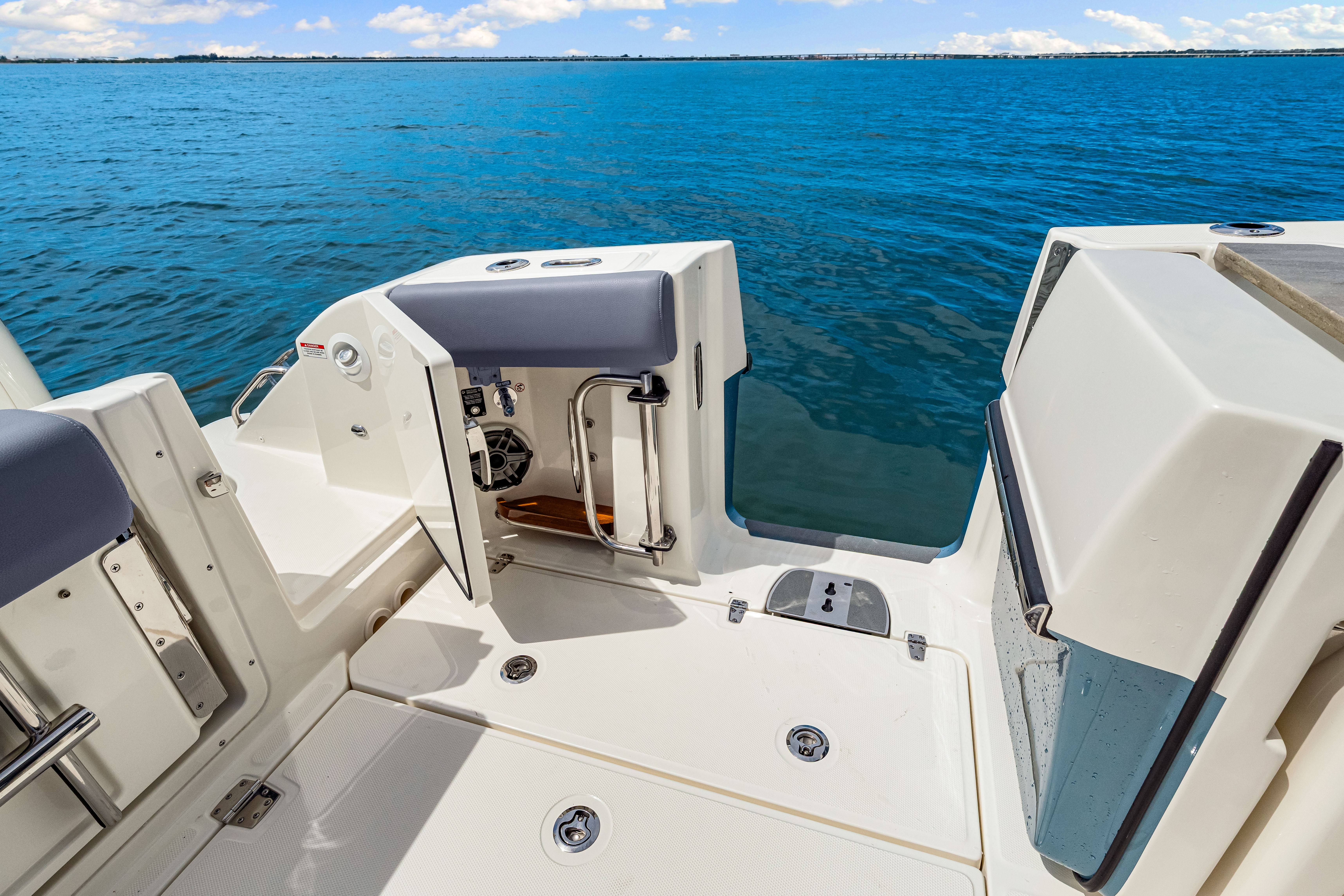 2025 Boston Whaler 380 Realm Image Thumbnail #35