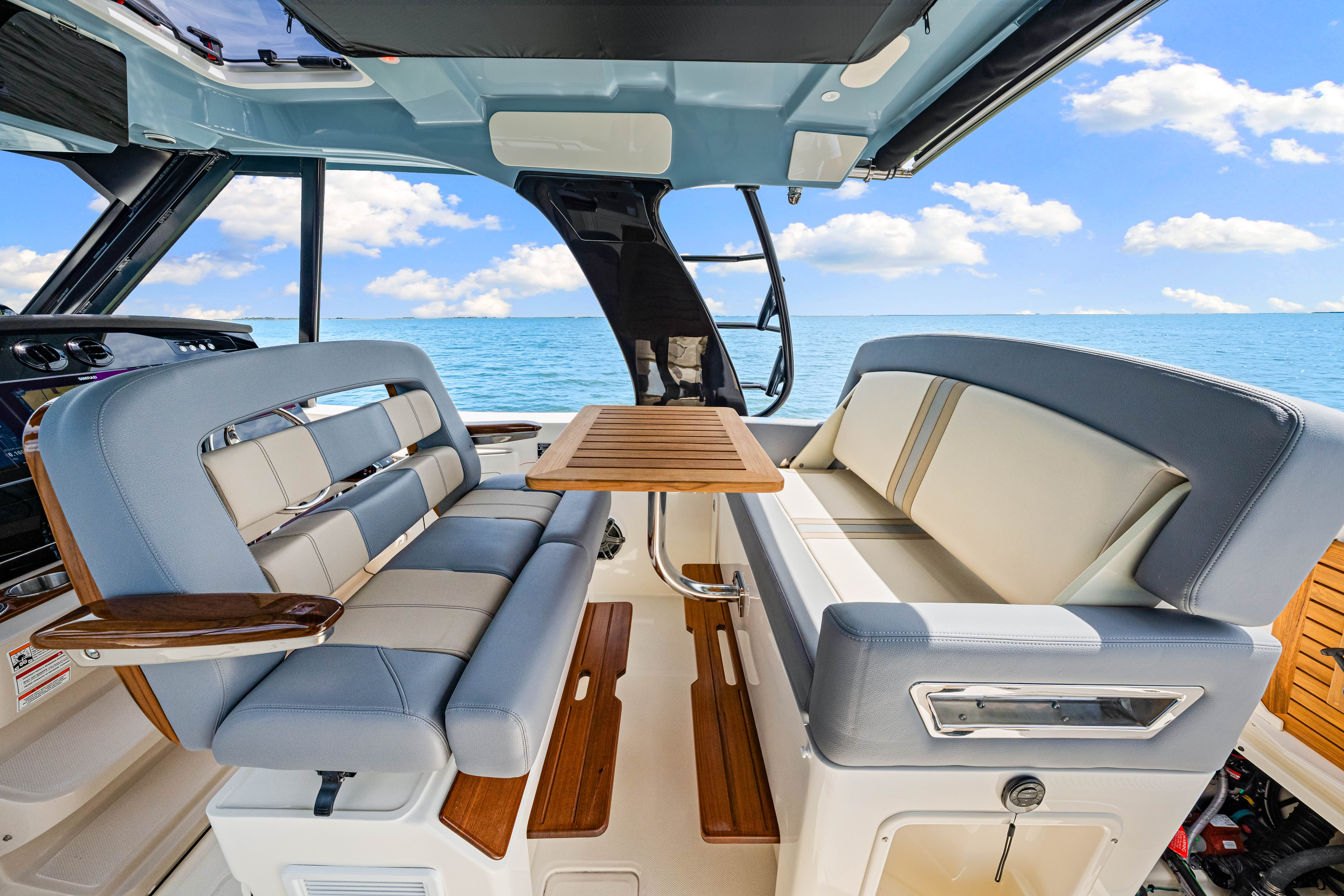 2025 Boston Whaler 380 Realm Image Thumbnail #30