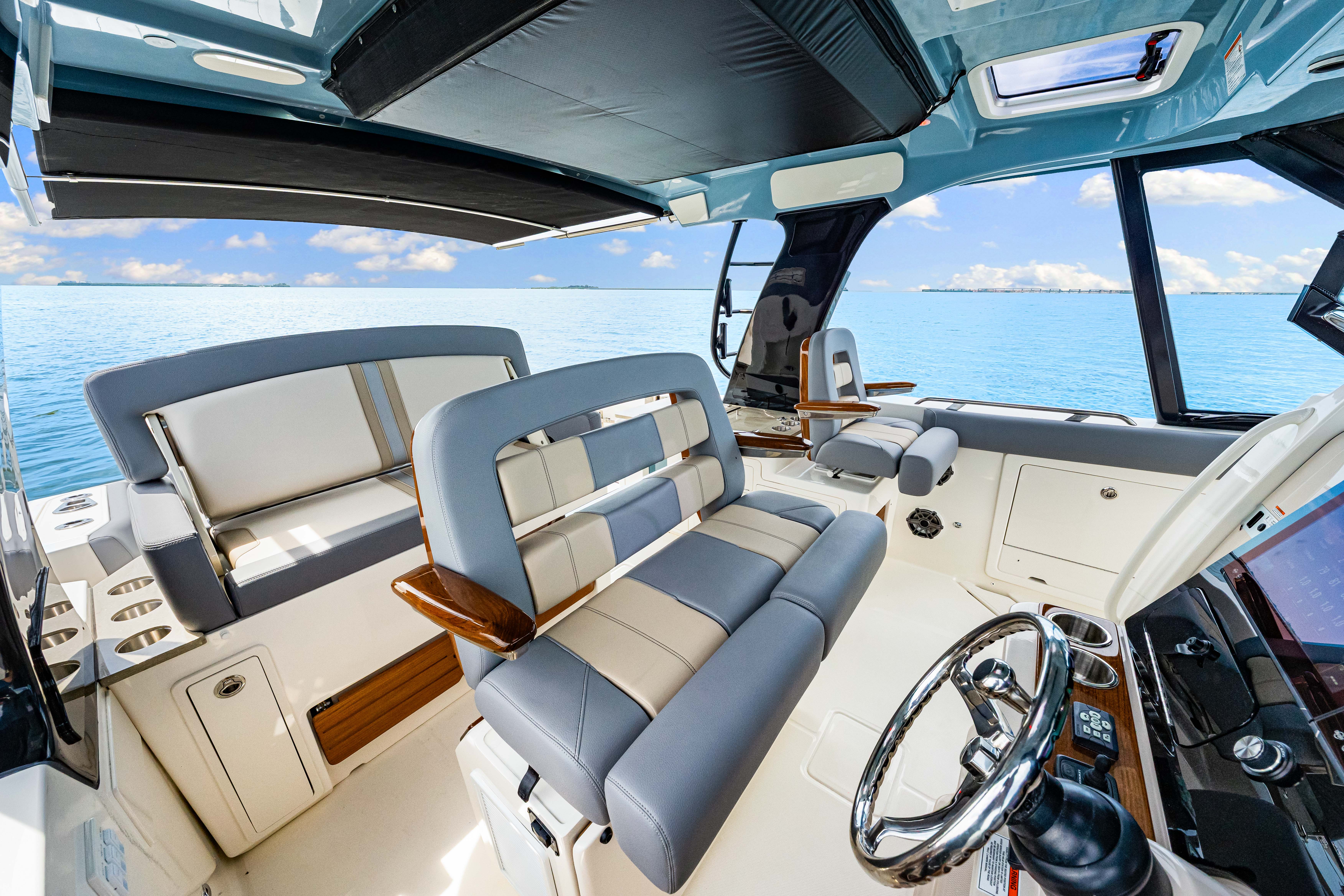 2025 Boston Whaler 380 Realm Image Thumbnail #25