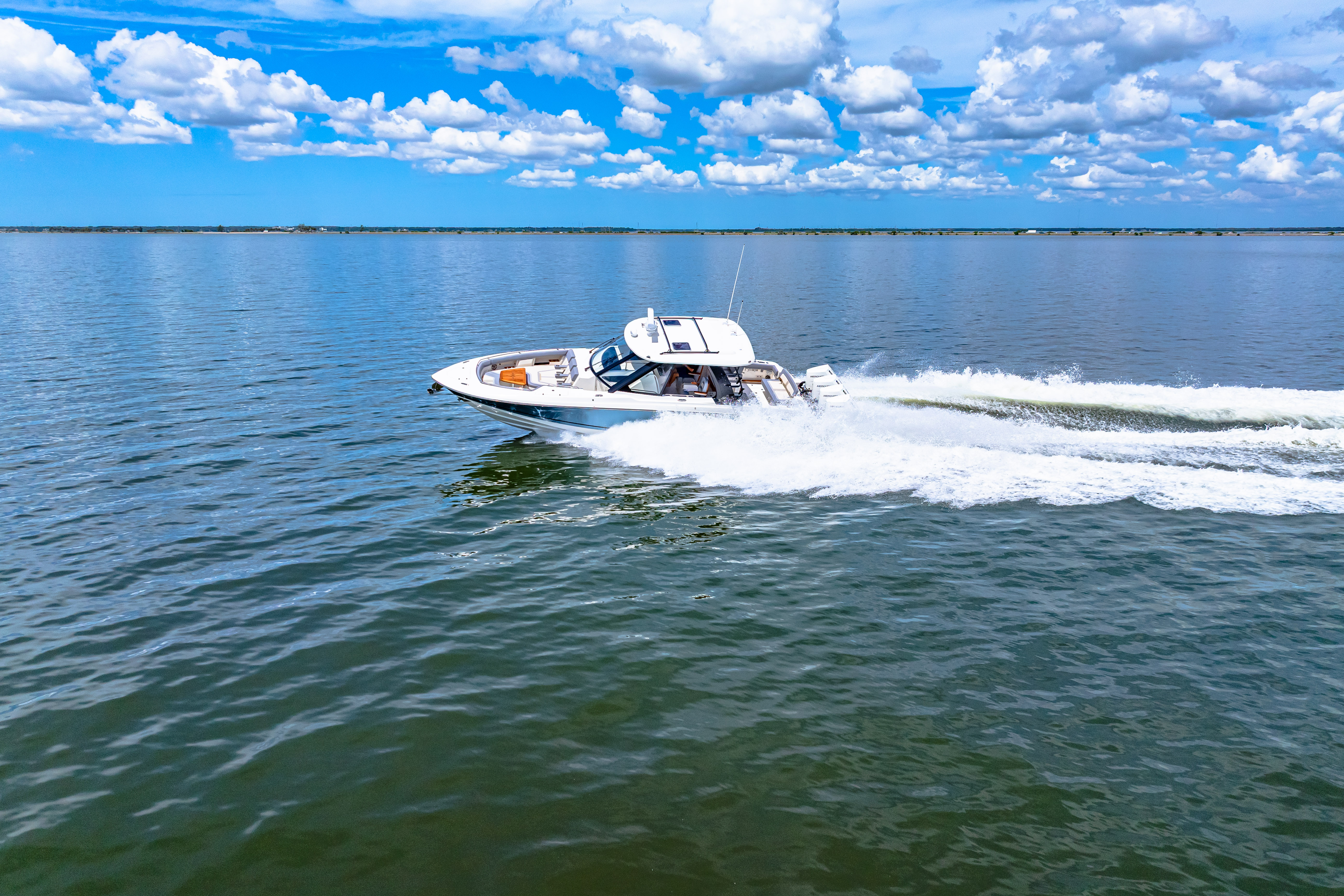 2025 Boston Whaler 380 Realm Image Thumbnail #9