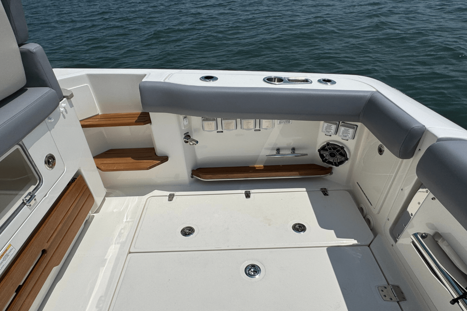 2025 Boston Whaler 380 Realm Image Thumbnail #10