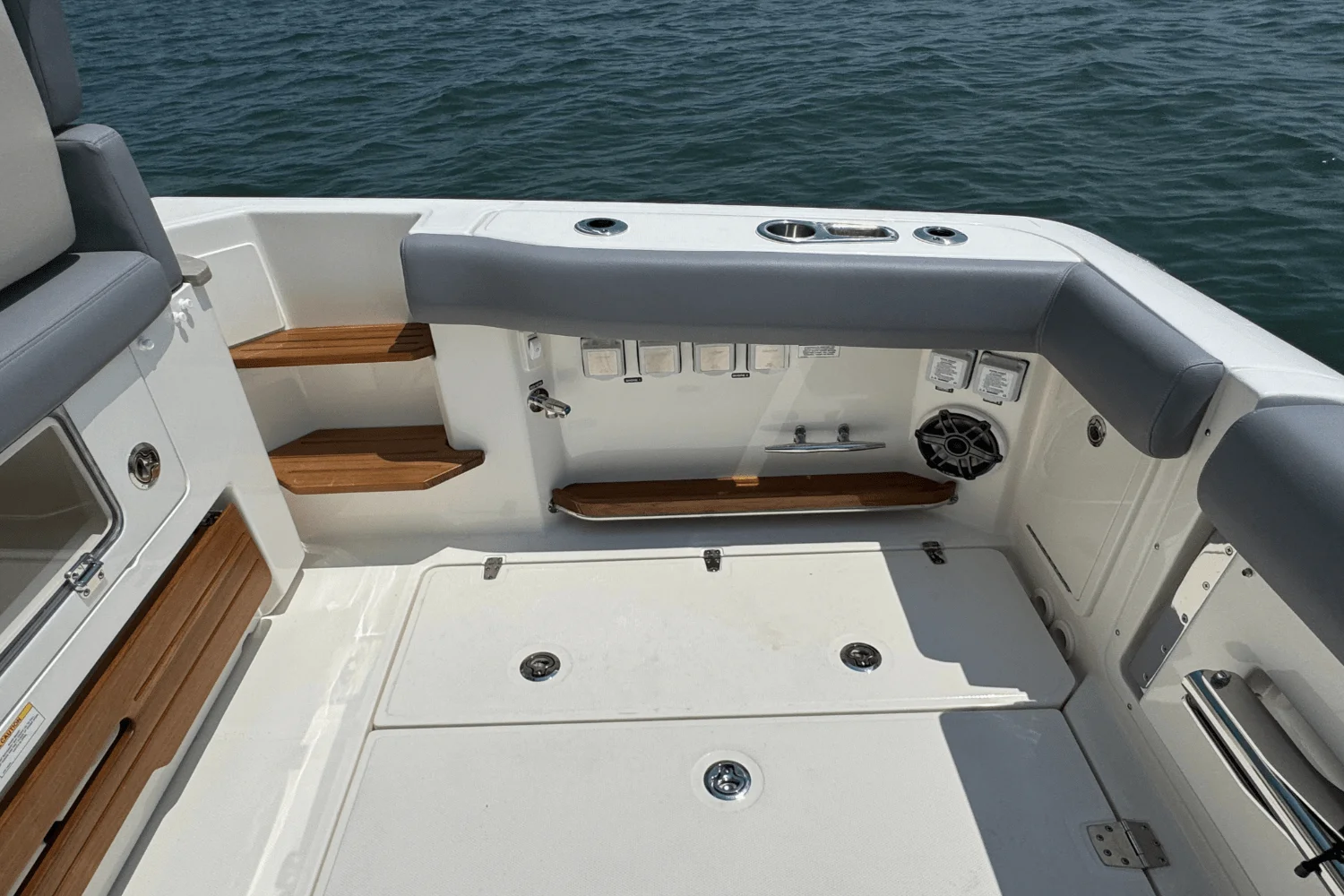 2025 Boston Whaler 380 Realm Image Thumbnail #10
