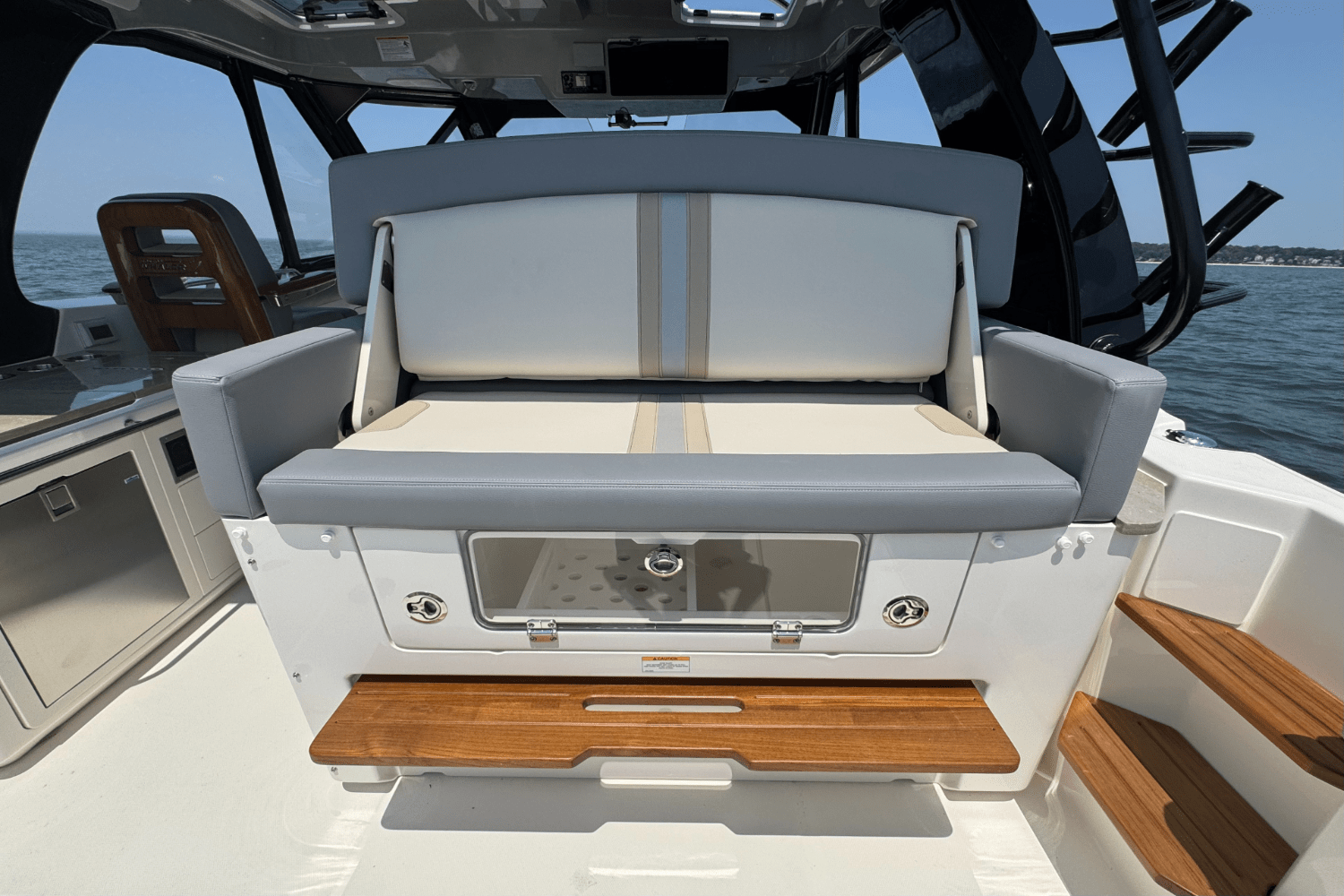 2025 Boston Whaler 380 Realm Image Thumbnail #18
