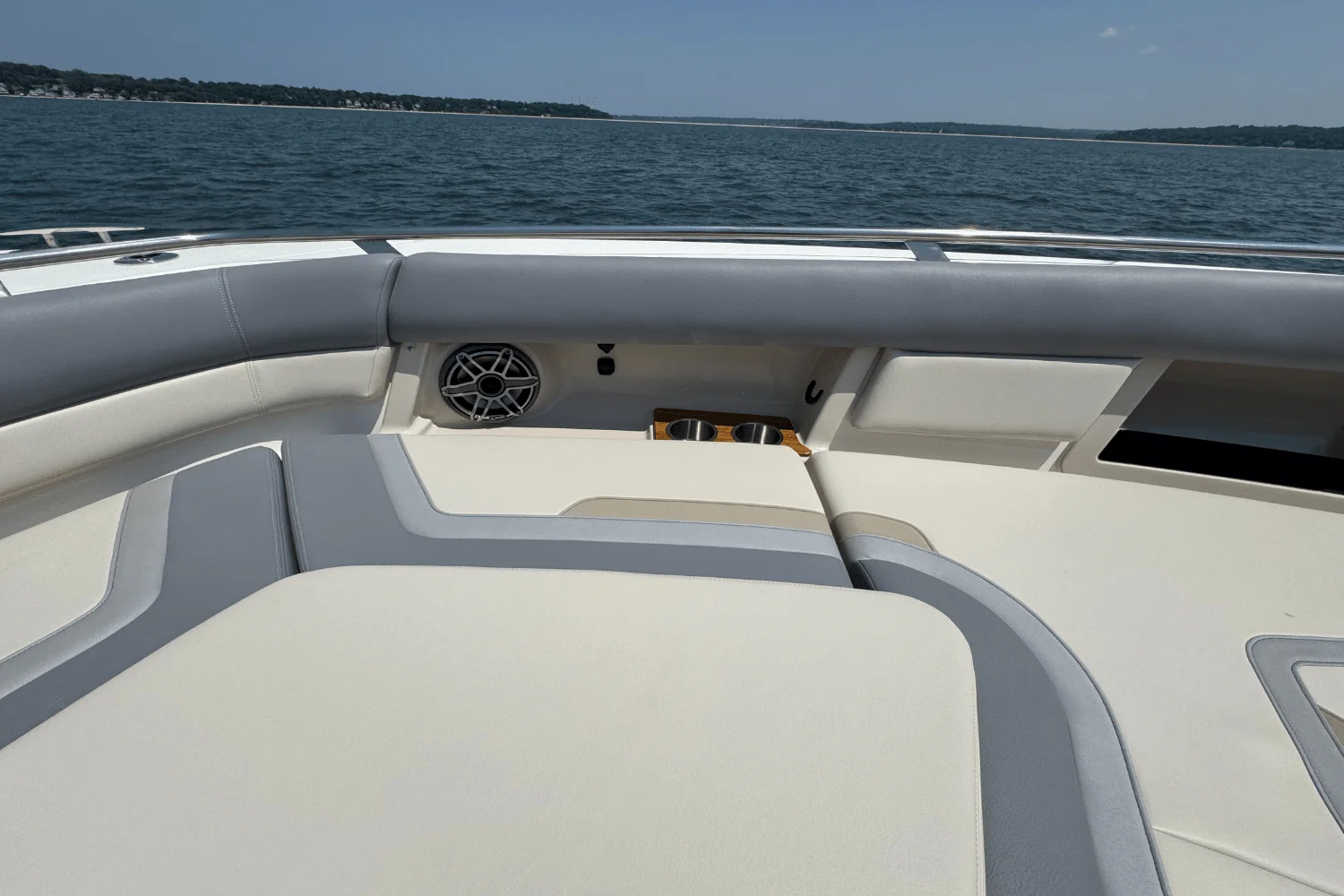 2025 Boston Whaler 380 Realm Image Thumbnail #82