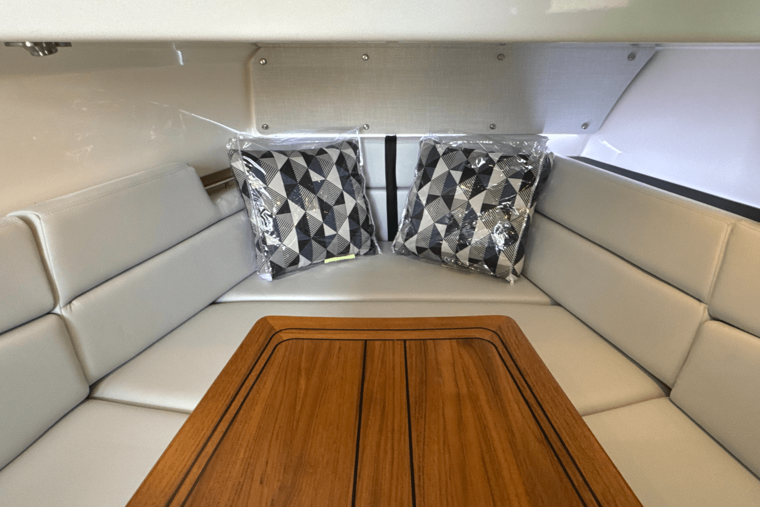 2025 Boston Whaler 380 Realm Image Thumbnail #63