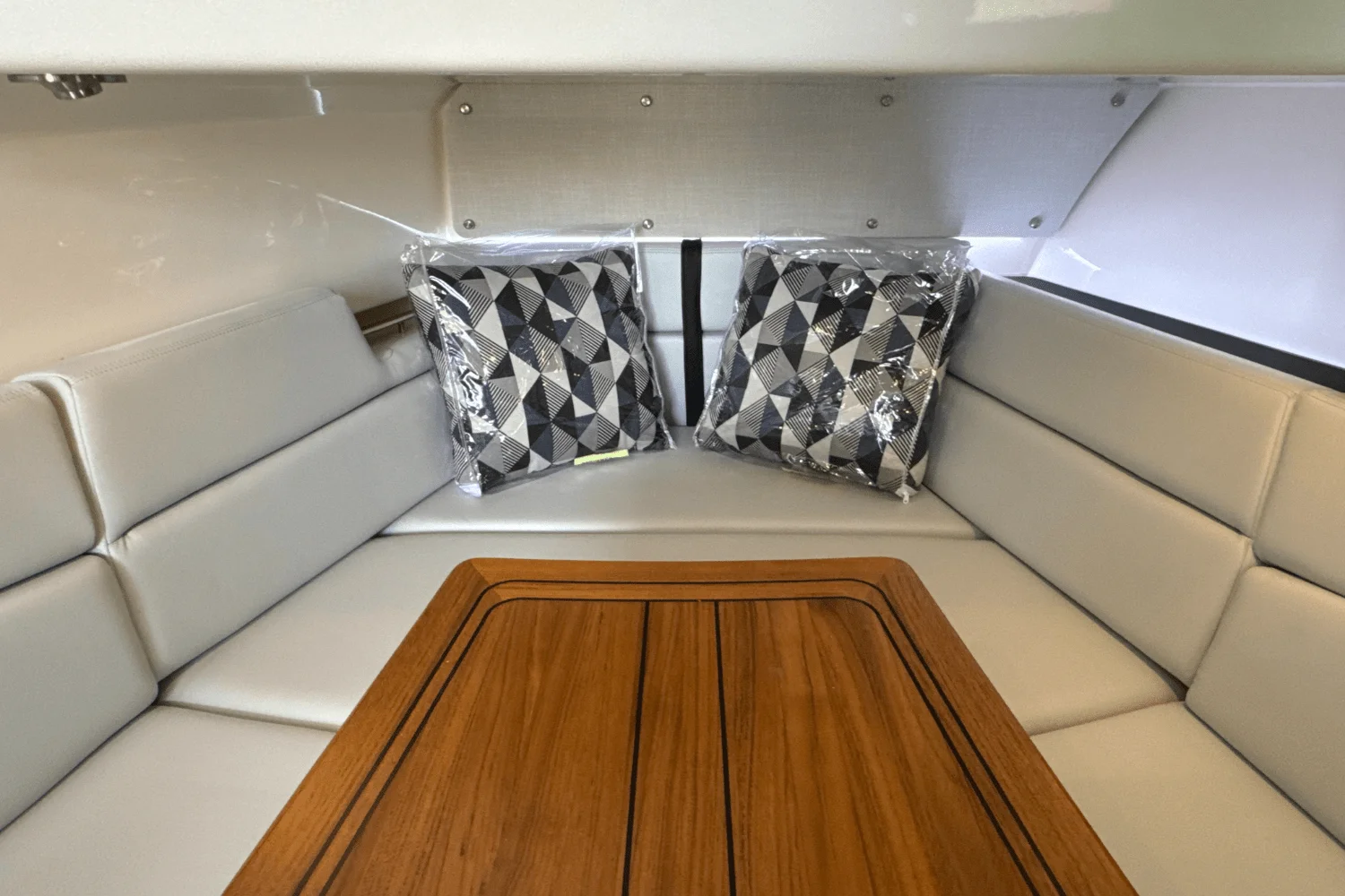 2025 Boston Whaler 380 Realm Image Thumbnail #63