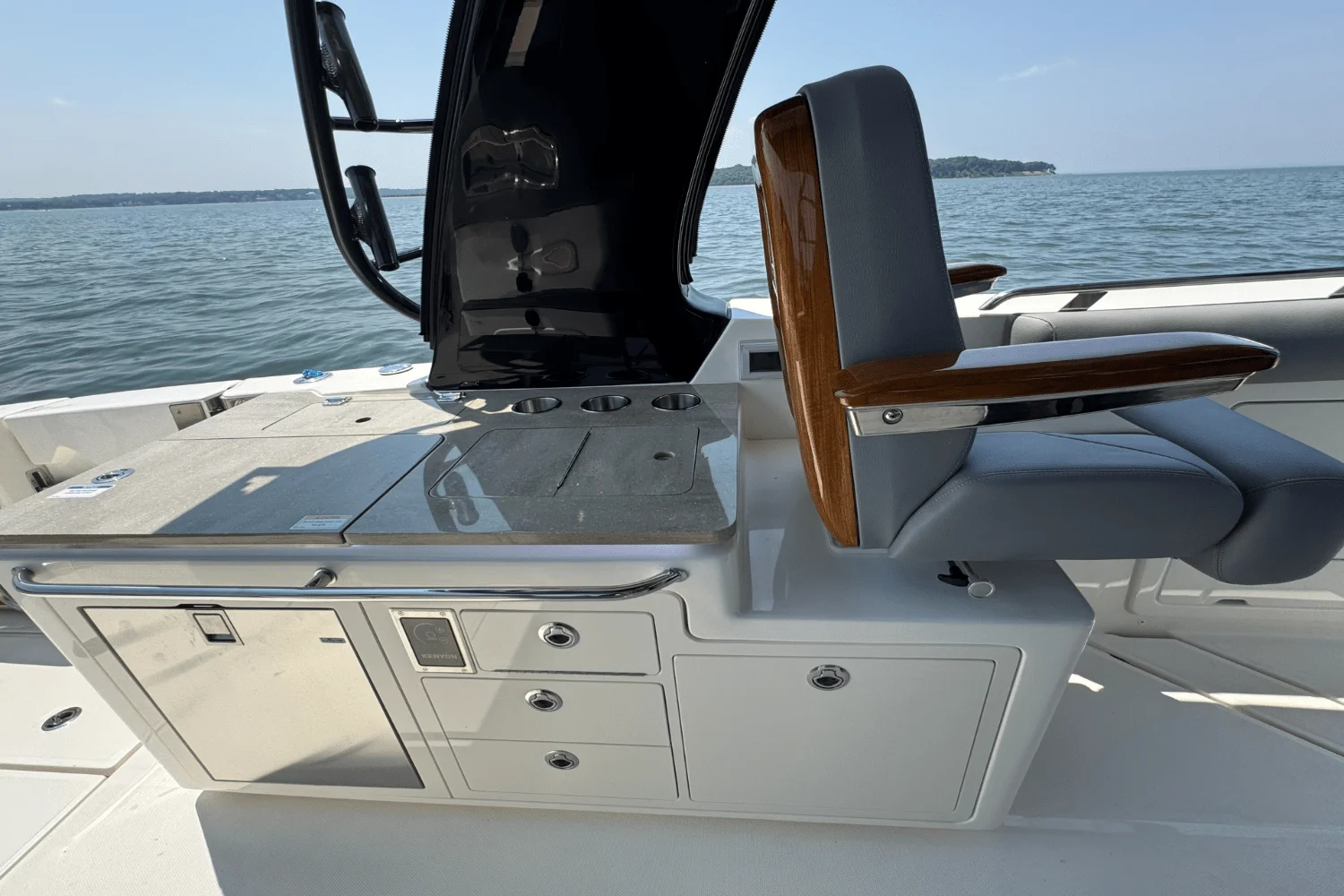 2025 Boston Whaler 380 Realm Image Thumbnail #43