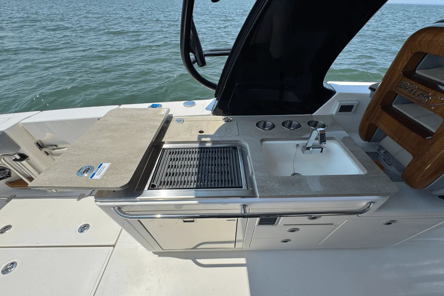 2025 Boston Whaler 380 Realm Image Thumbnail #41